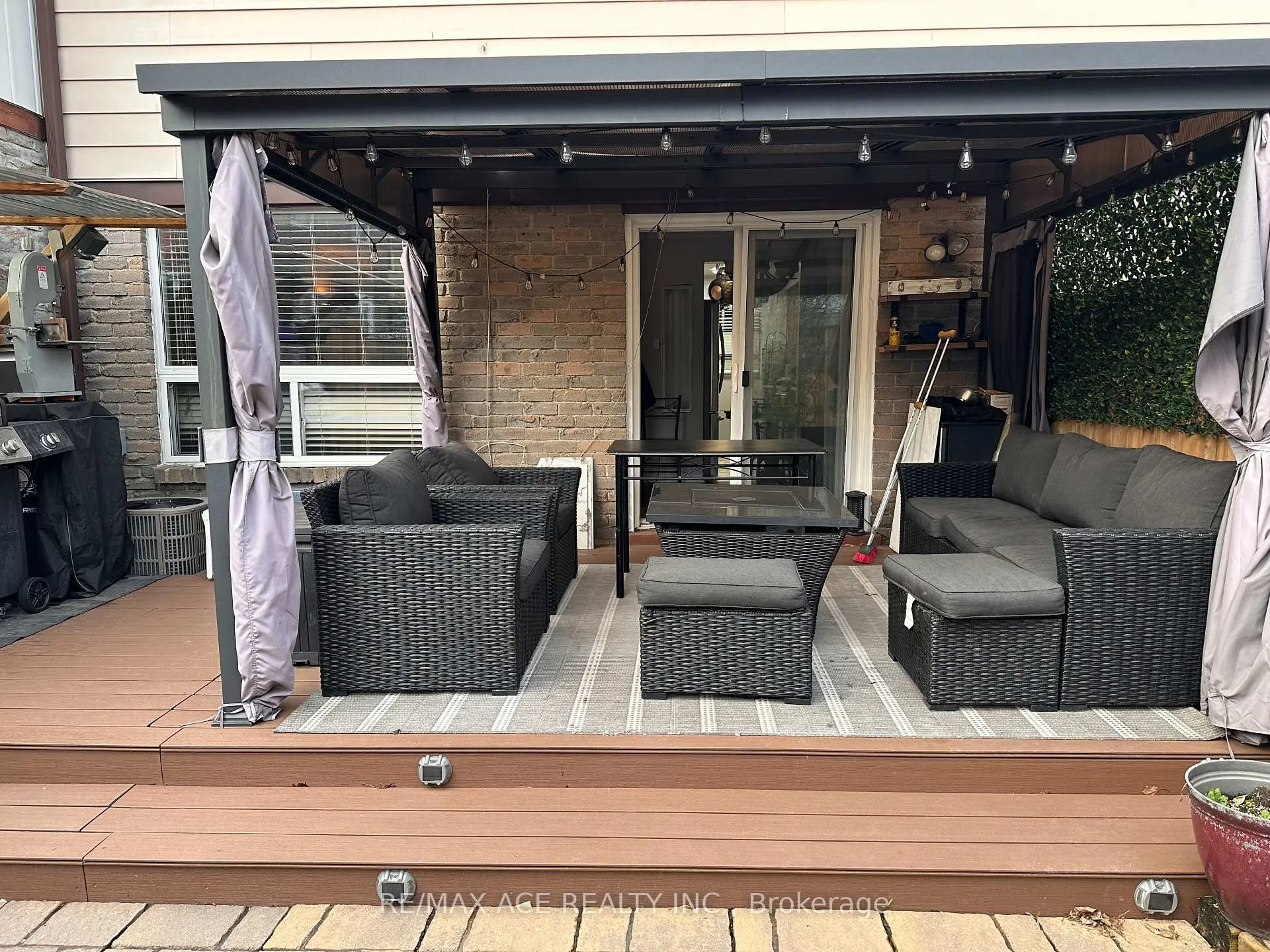 Photo 4 of 247 Royal Salisbury Way, Brampton, Madoc — HOMEH