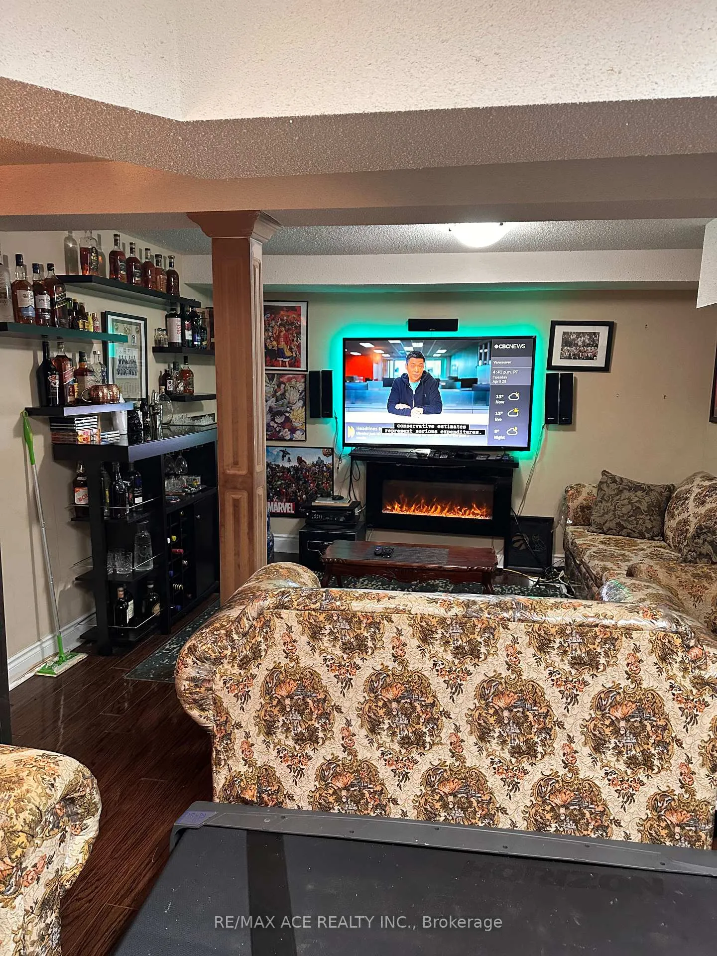 Photo 14 of 247 Royal Salisbury Way, Brampton, Madoc — HOMEH