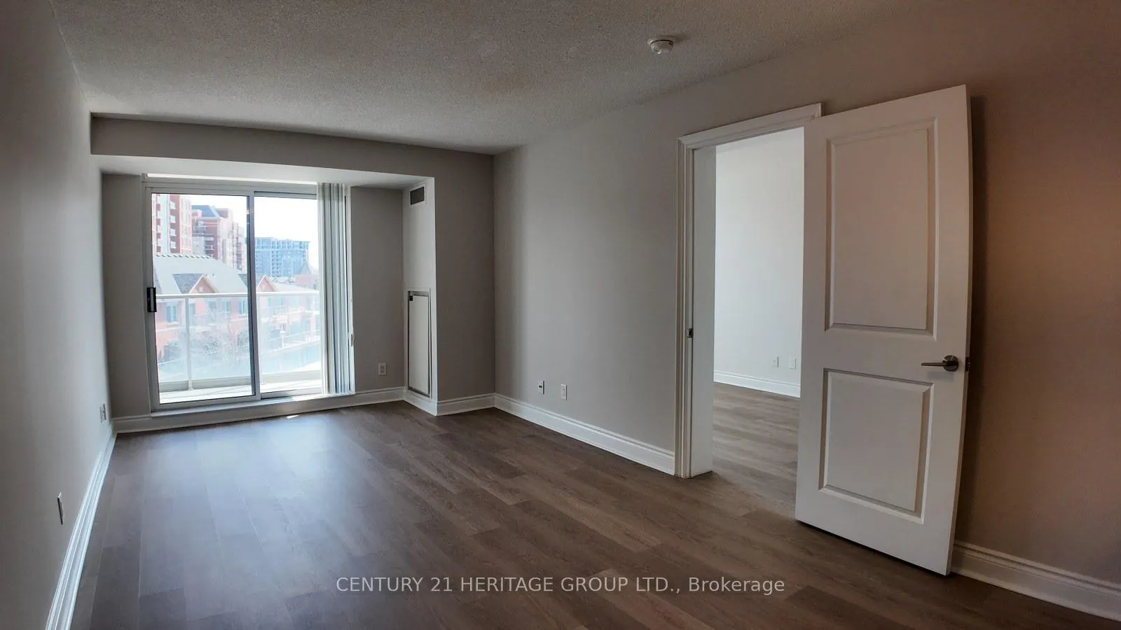 Photo 8 of 88 Times Avenue, Markham, Commerce Valley — HOMEH