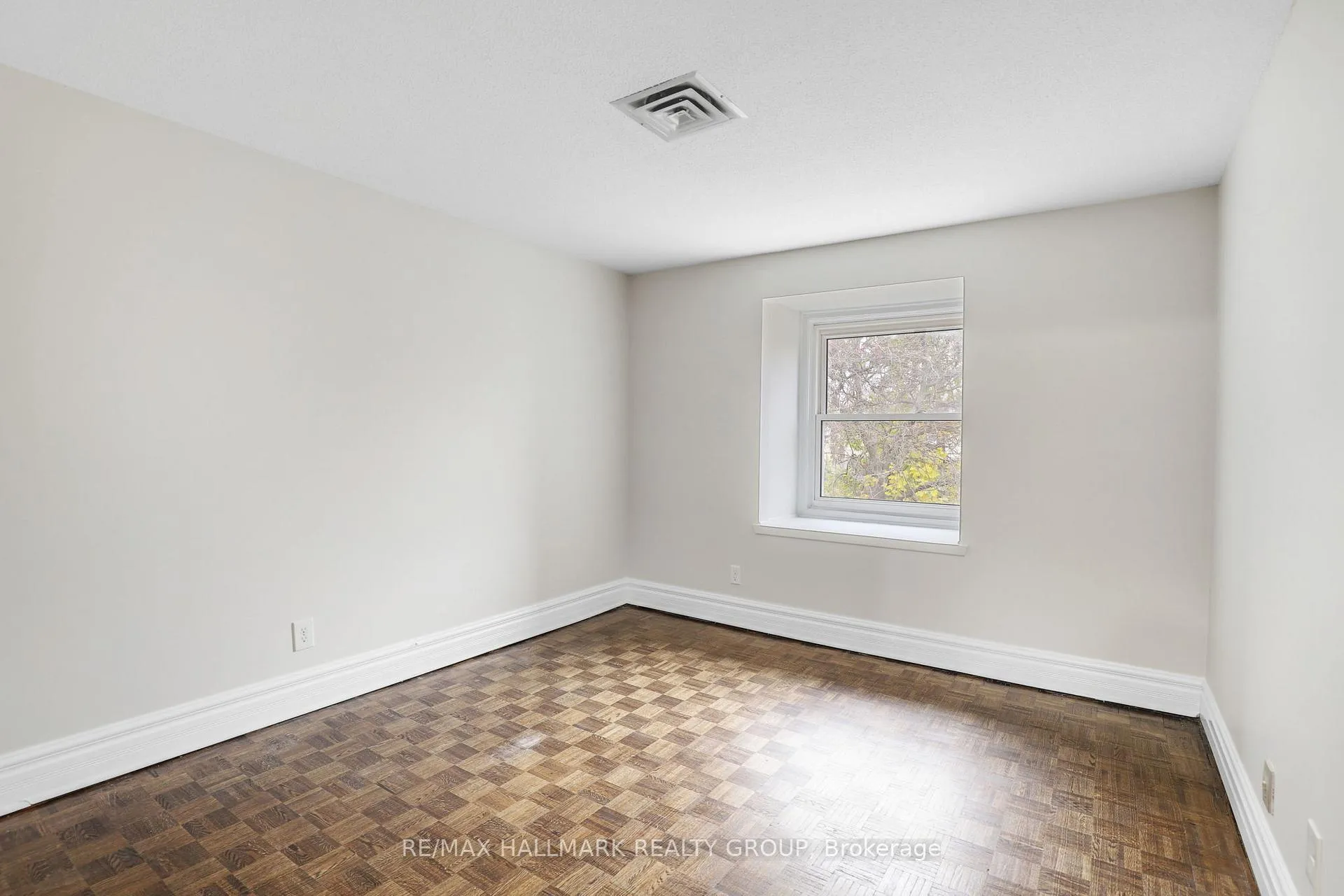 Photo 8 of Unit 44, 920 Dynes Road, Ottawa, Carleton Square — HOMEH