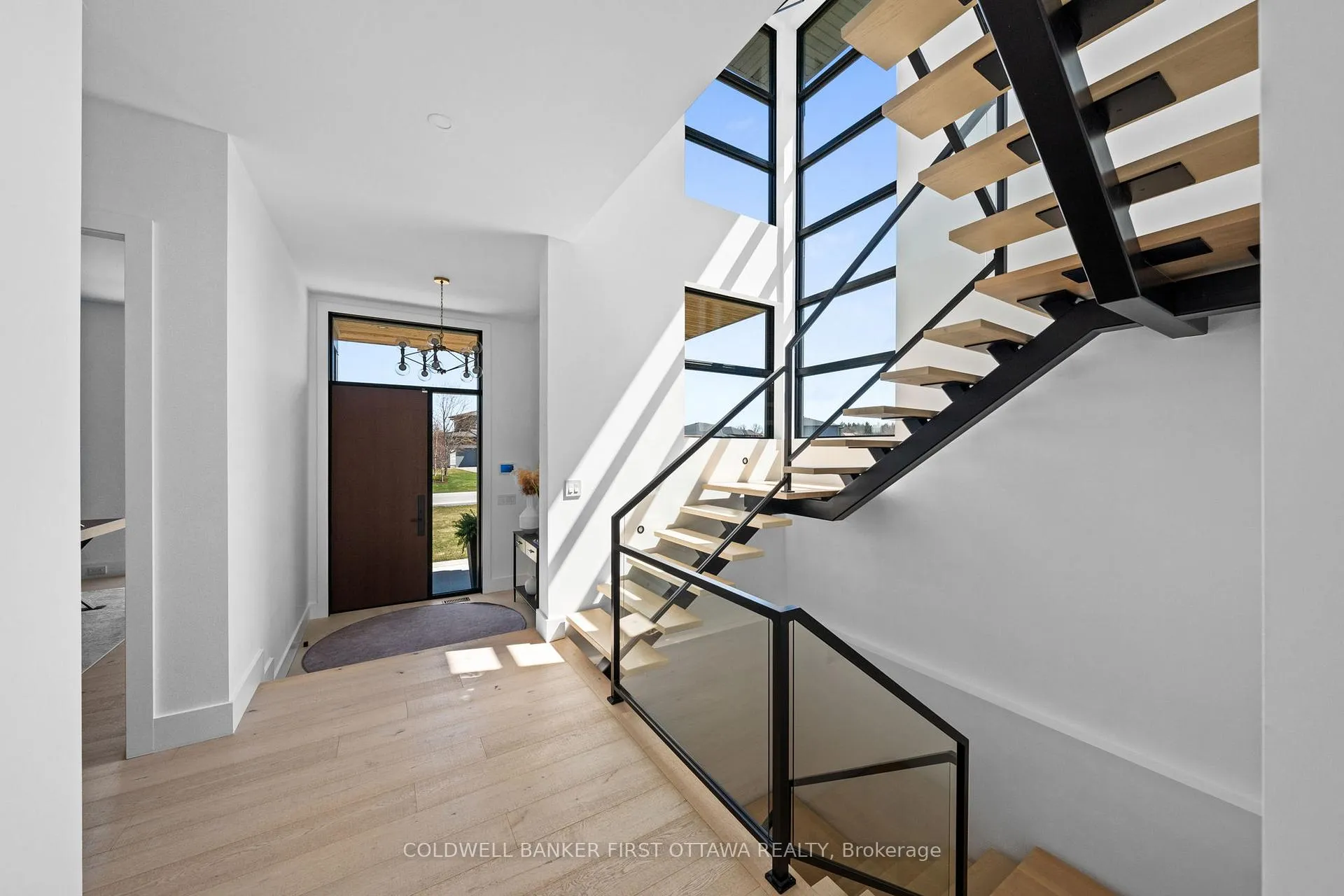 Photo 8 of 781 Mcmanus Avenue, Ottawa, Manotick Village & Manotick Estates — HOMEH