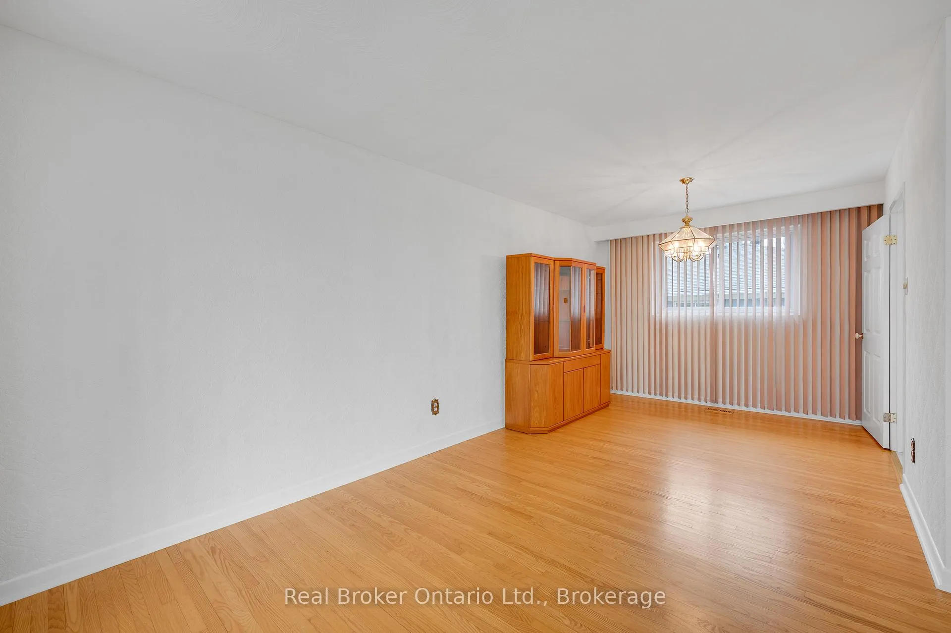 Photo 11 of 434 Hampton Heath Road, Burlington, Appleby — HOMEH