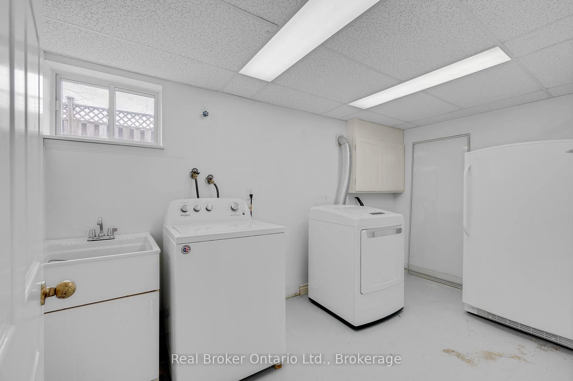 Photo 32 of 434 Hampton Heath Road, Burlington, Appleby — HOMEH