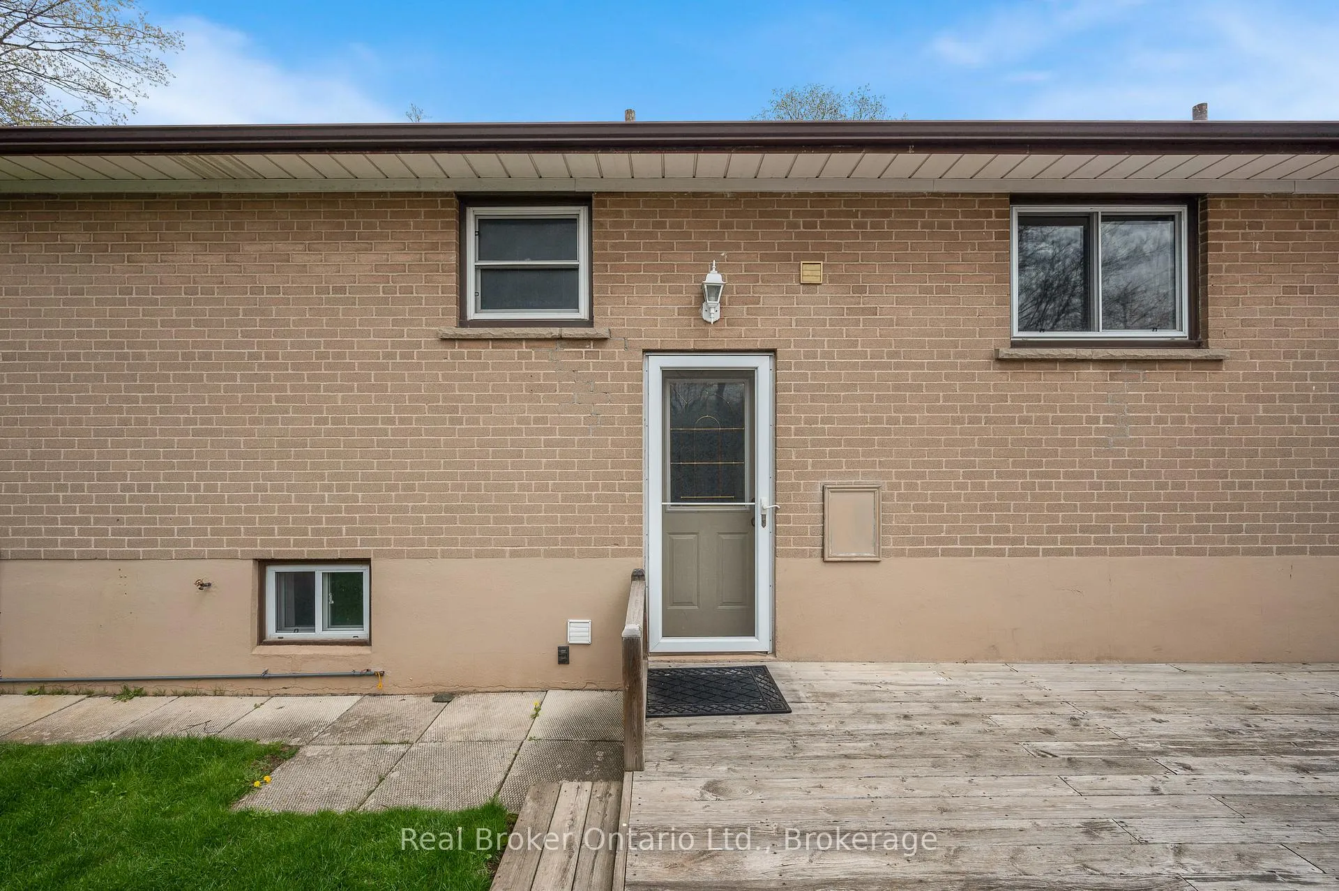 Photo 34 of 434 Hampton Heath Road, Burlington, Appleby — HOMEH