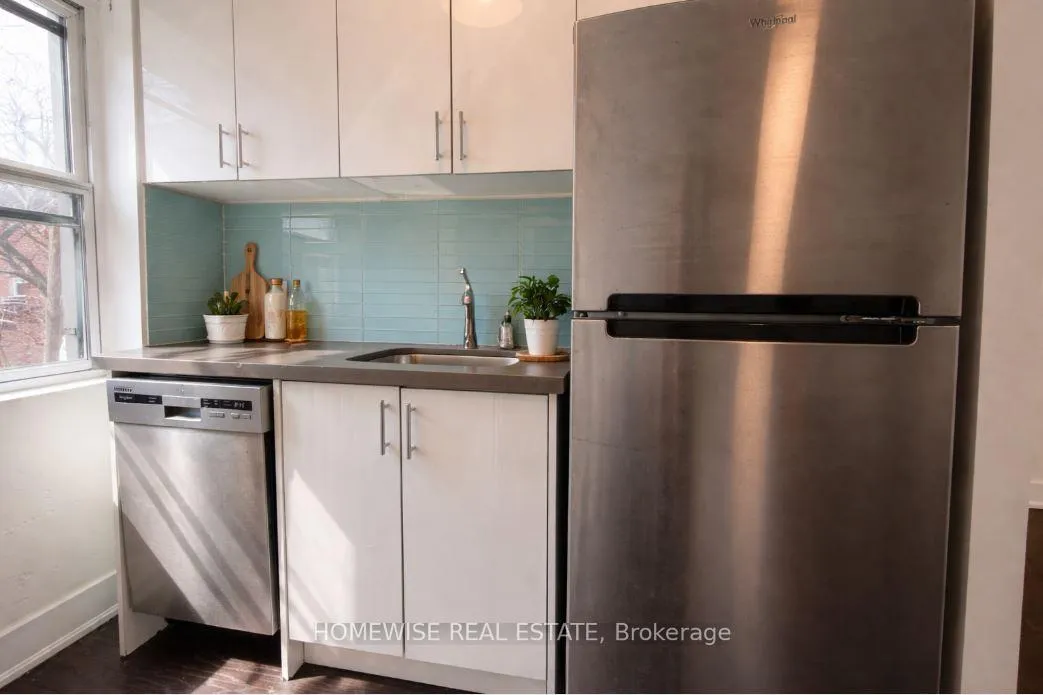 Photo 2 of Unit 11, 189 Vaughan Road, Toronto, Humewood-Cedarvale — HOMEH