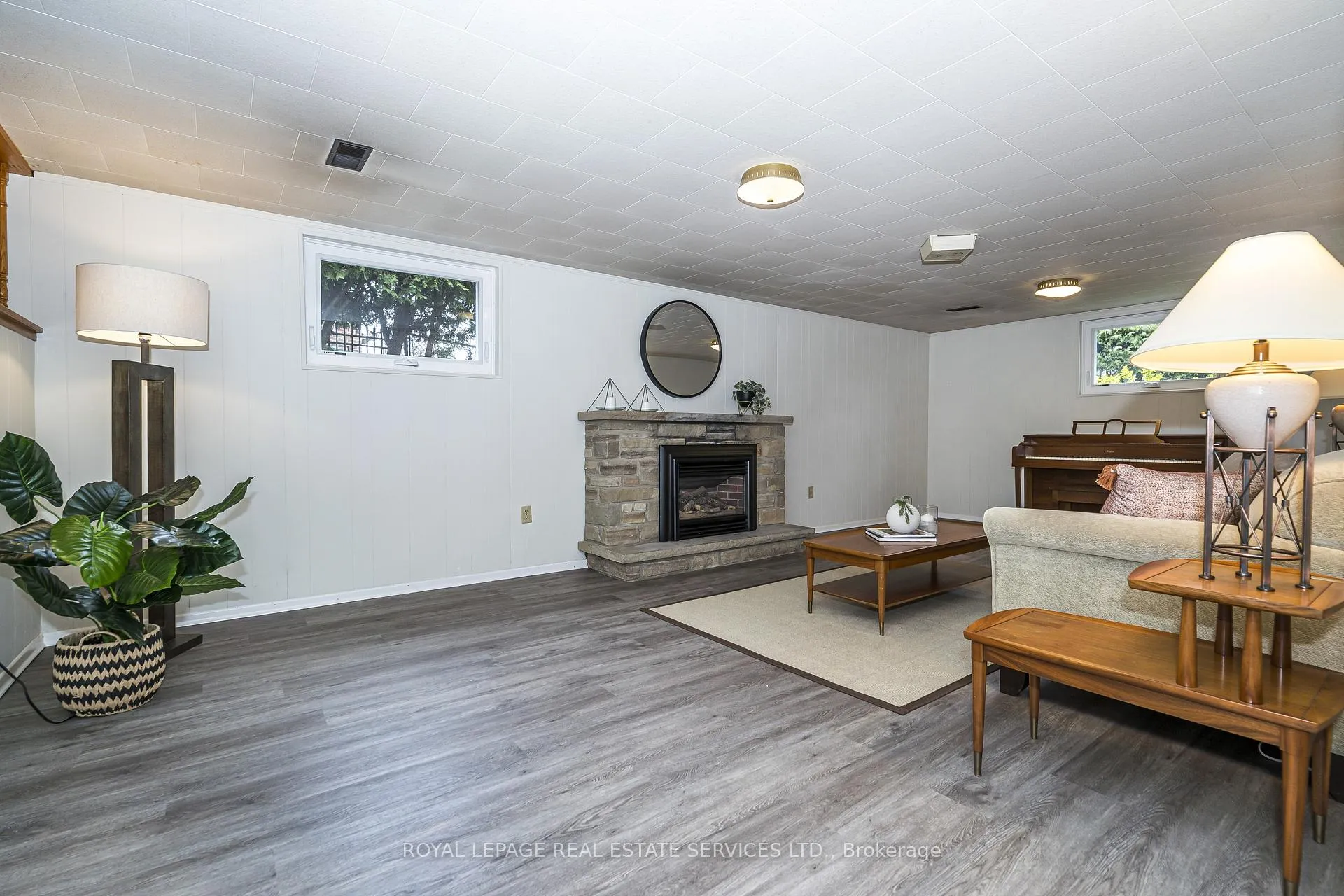 Photo 22 of 23 Birchleaf Crescent, Etobicoke, Willowridge-Martingrove-Richview — HOMEH