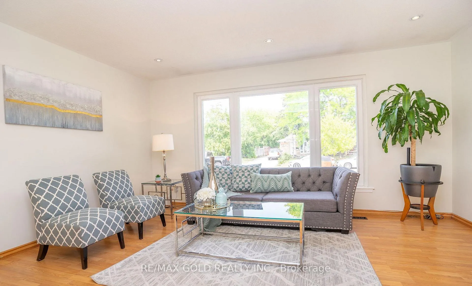 Photo 8 of 51 Davenport Crescent, Brampton, Southgate — HOMEH