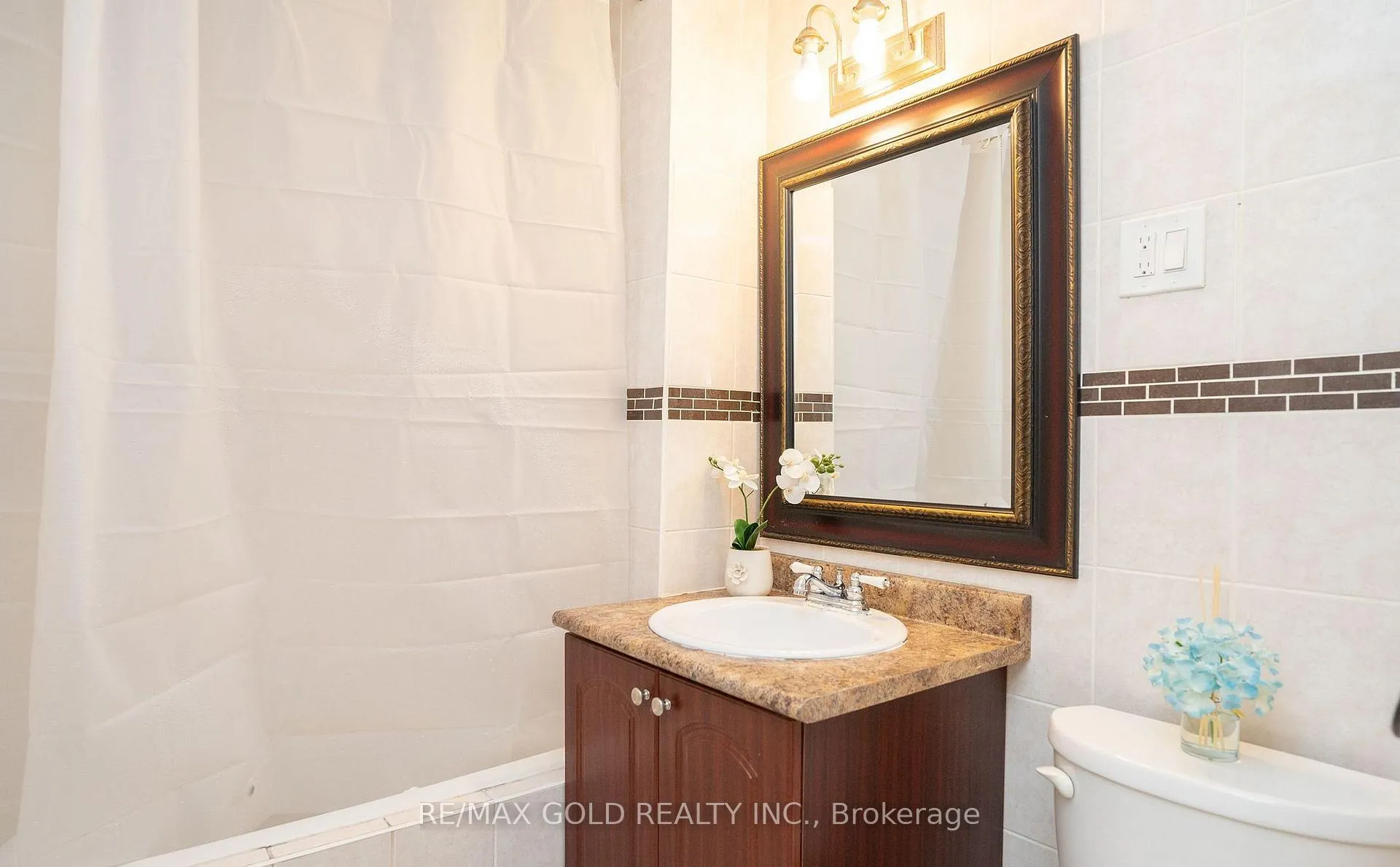 Photo 24 of 51 Davenport Crescent, Brampton, Southgate — HOMEH