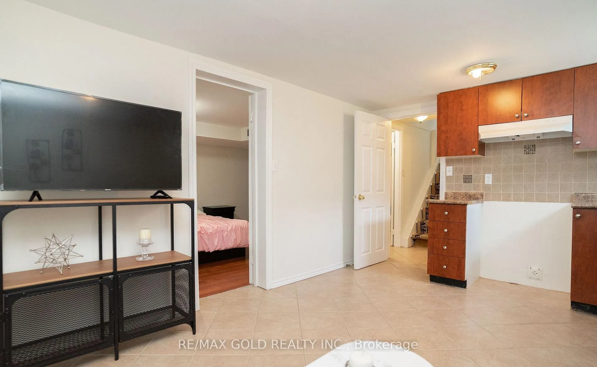 Photo 30 of 51 Davenport Crescent, Brampton, Southgate — HOMEH