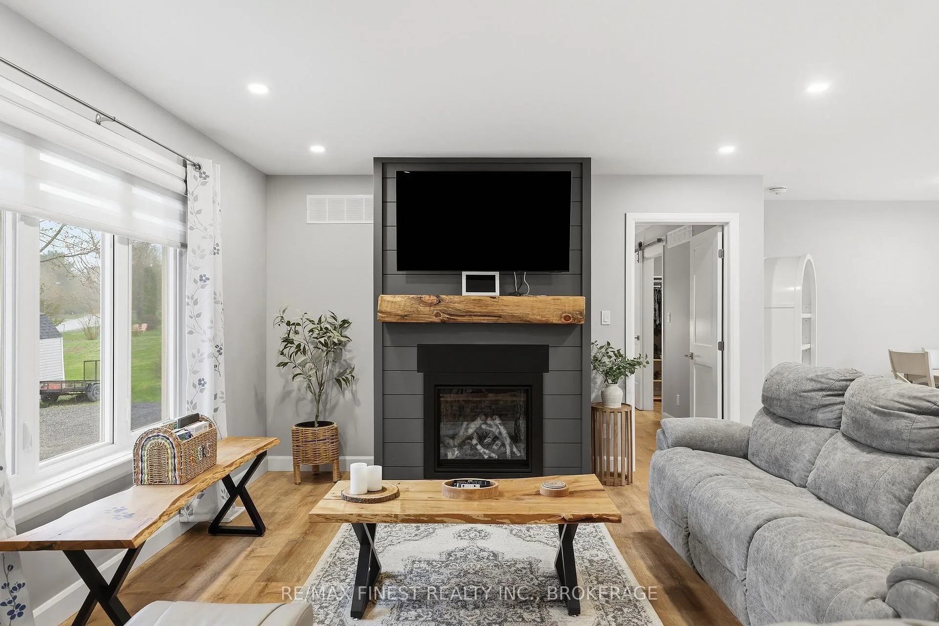 Photo 9 of 4173 Mangan Boulevard, Kingston, City North of 401 — HOMEH