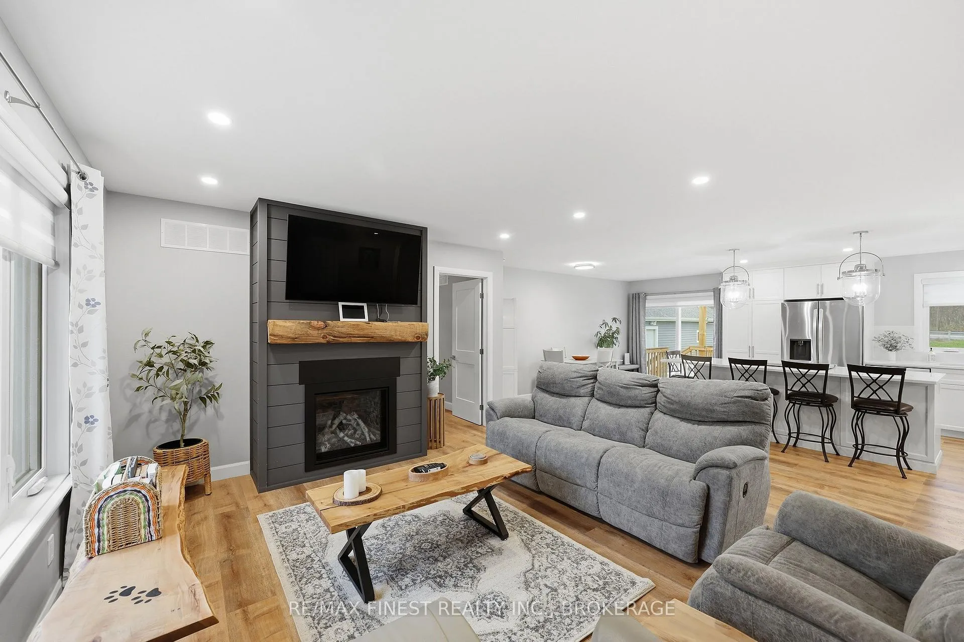 Photo 11 of 4173 Mangan Boulevard, Kingston, City North of 401 — HOMEH