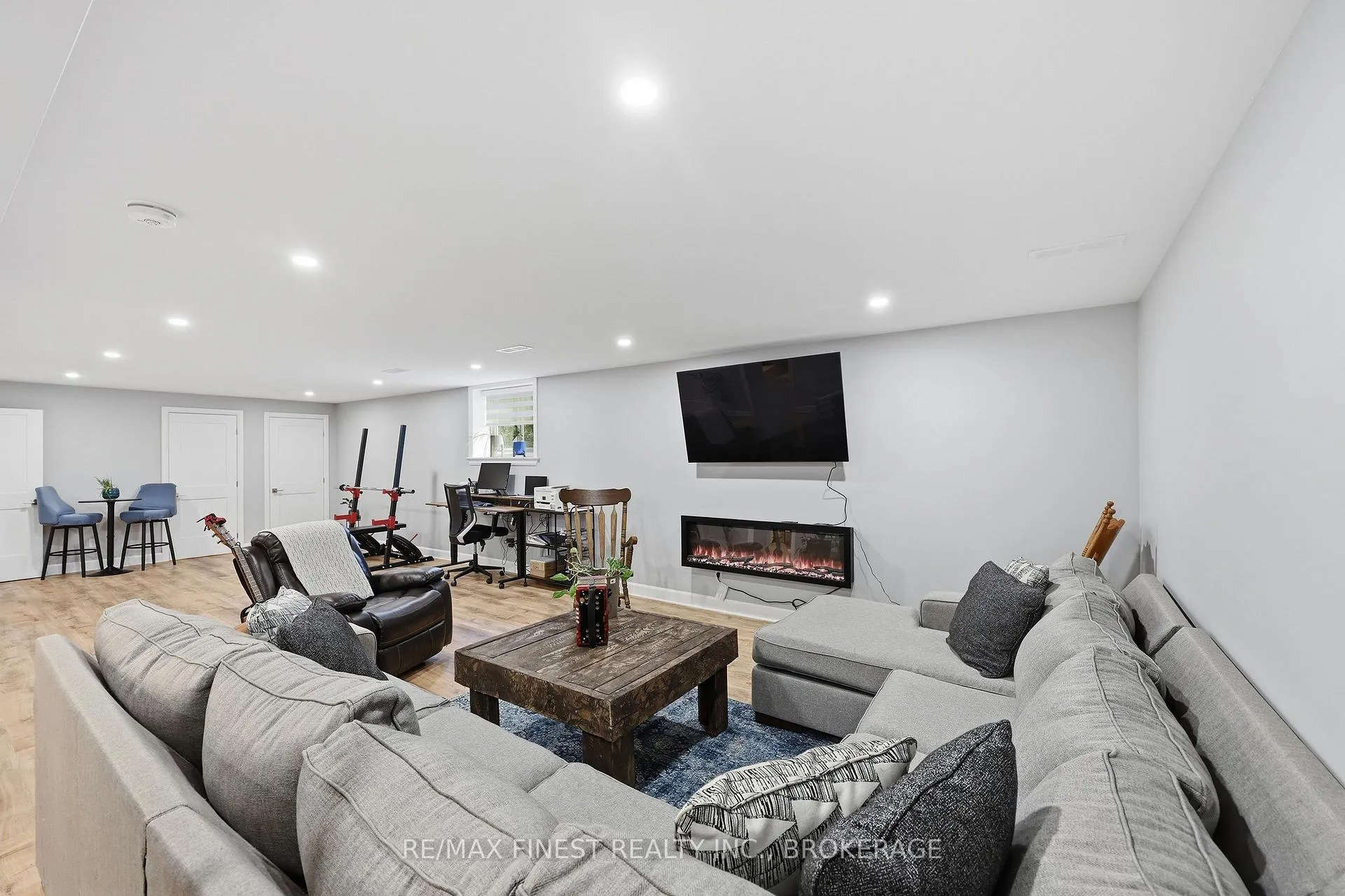Photo 39 of 4173 Mangan Boulevard, Kingston, City North of 401 — HOMEH