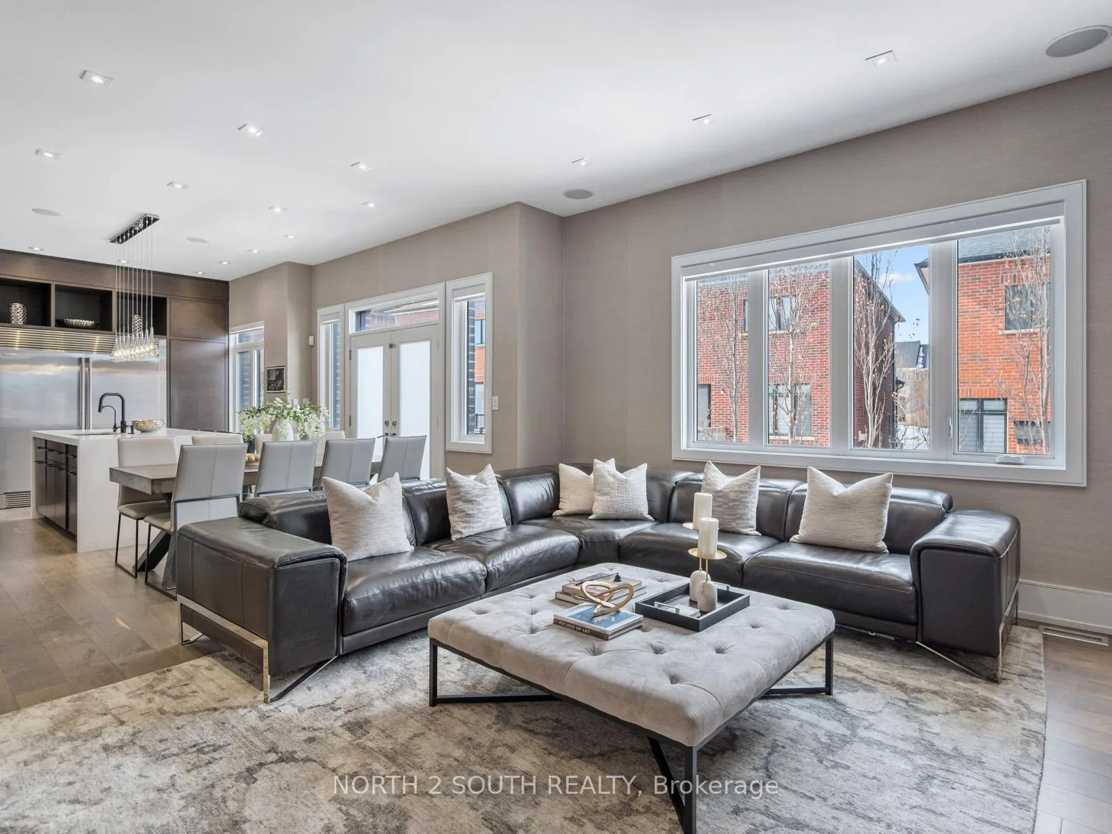 Photo 9 of 36 Kylemount Court, Vaughan, Patterson — HOMEH