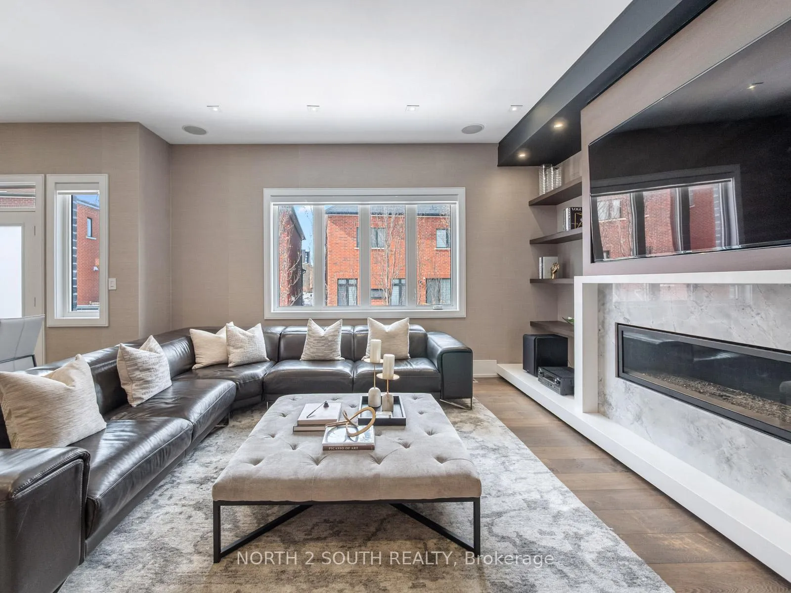 Photo 10 of 36 Kylemount Court, Vaughan, Patterson — HOMEH