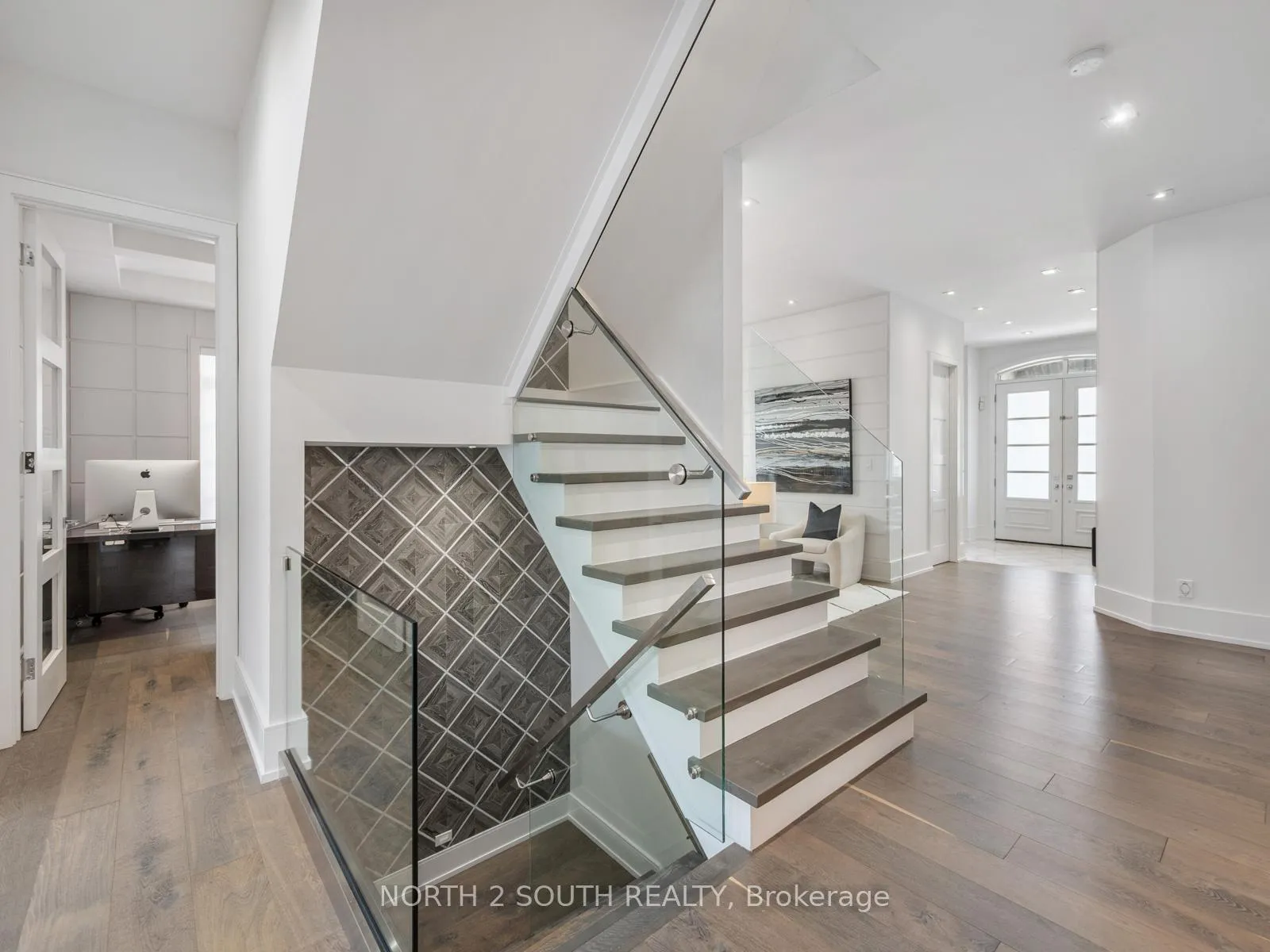 Photo 21 of 36 Kylemount Court, Vaughan, Patterson — HOMEH