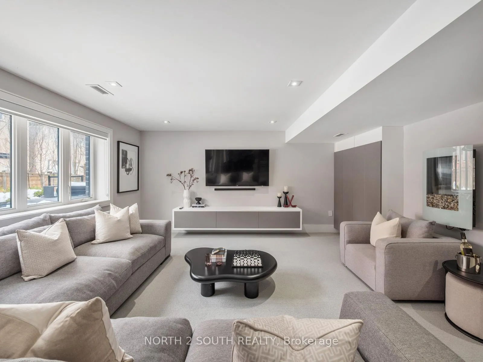 Photo 40 of 36 Kylemount Court, Vaughan, Patterson — HOMEH
