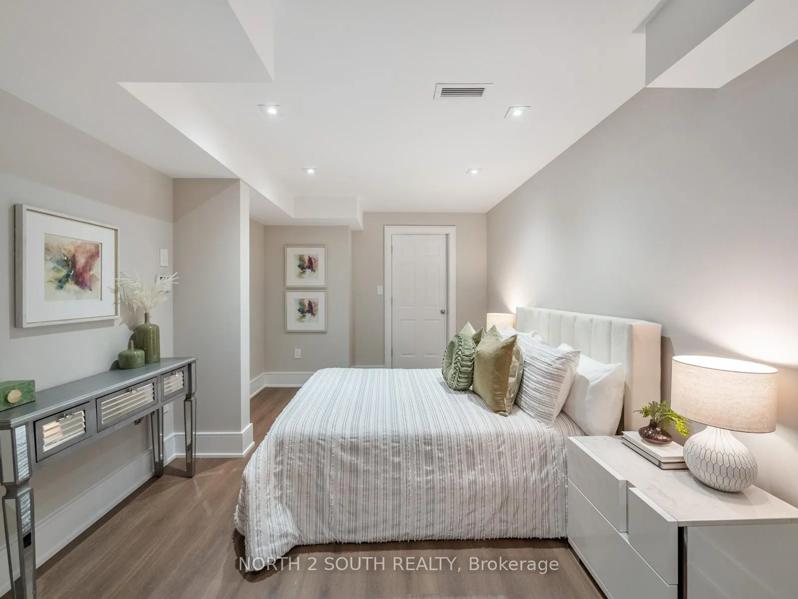 Photo 44 of 36 Kylemount Court, Vaughan, Patterson — HOMEH