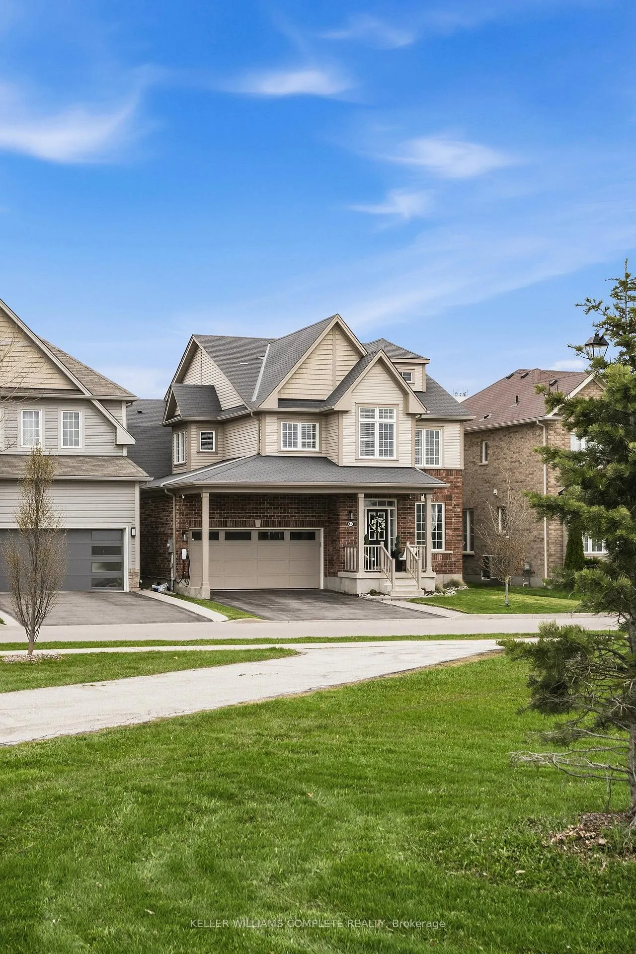 Photo 3 of 42 Yager Drive, Hamilton, Binbrook — HOMEH