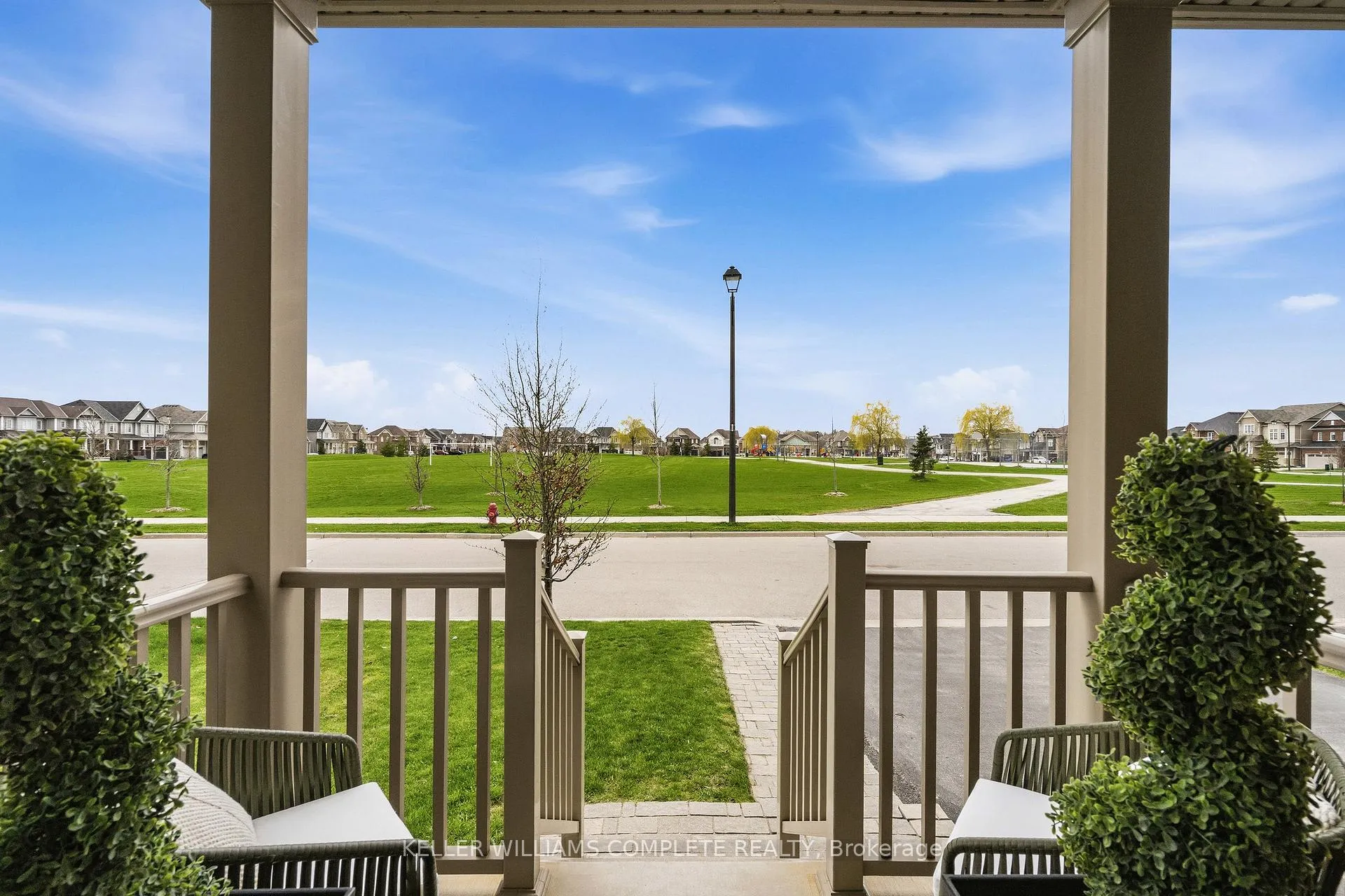 Photo 4 of 42 Yager Drive, Hamilton, Binbrook — HOMEH