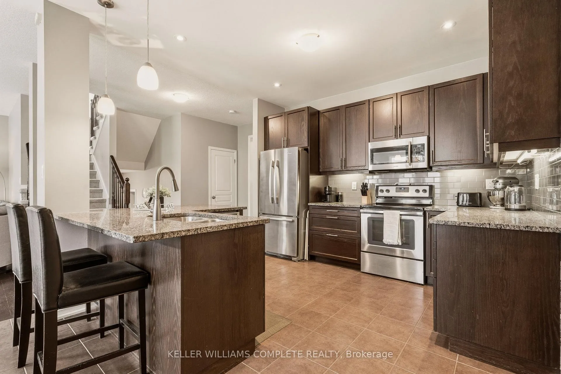 Photo 19 of 42 Yager Drive, Hamilton, Binbrook — HOMEH