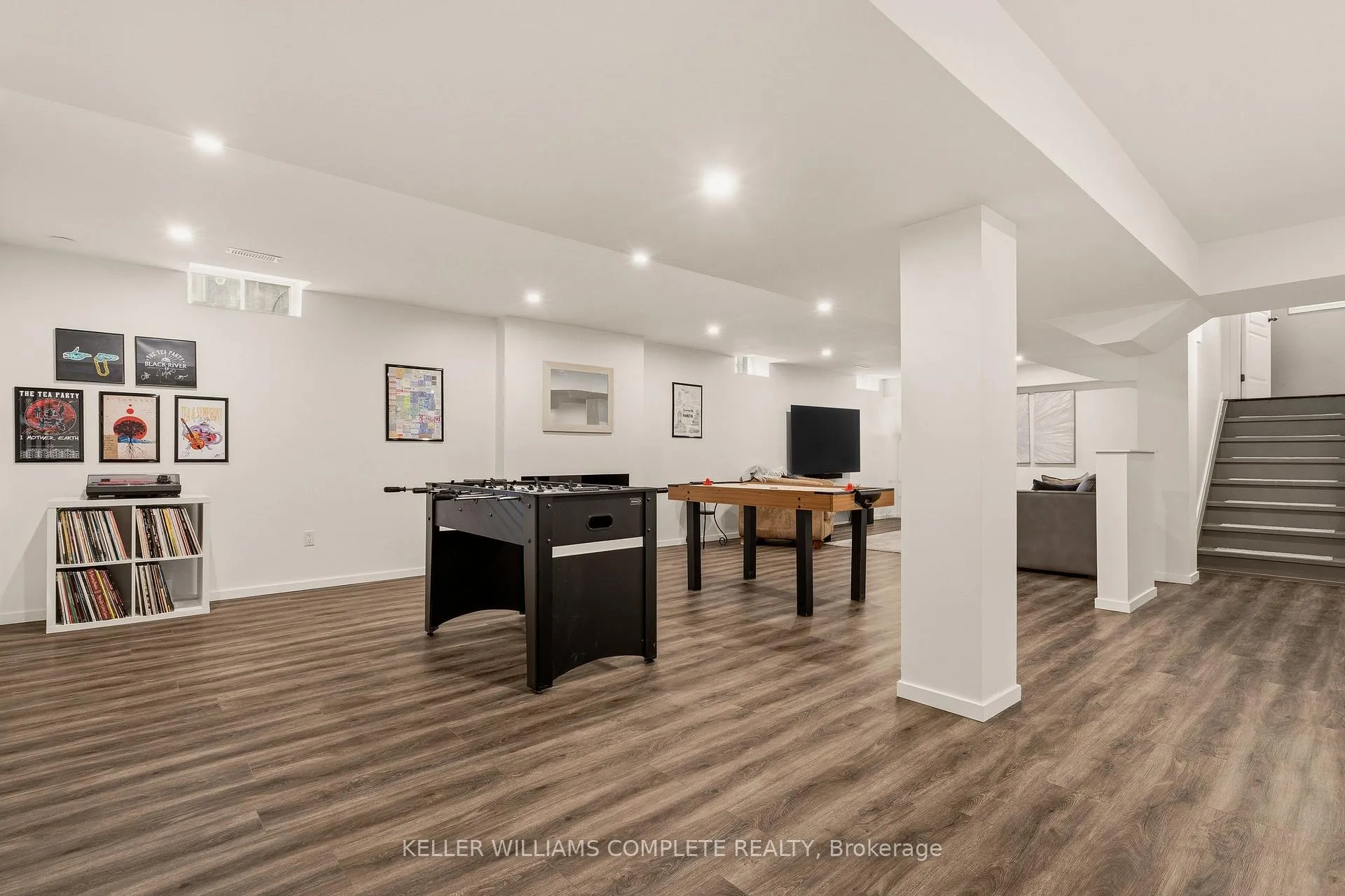 Photo 36 of 42 Yager Drive, Hamilton, Binbrook — HOMEH