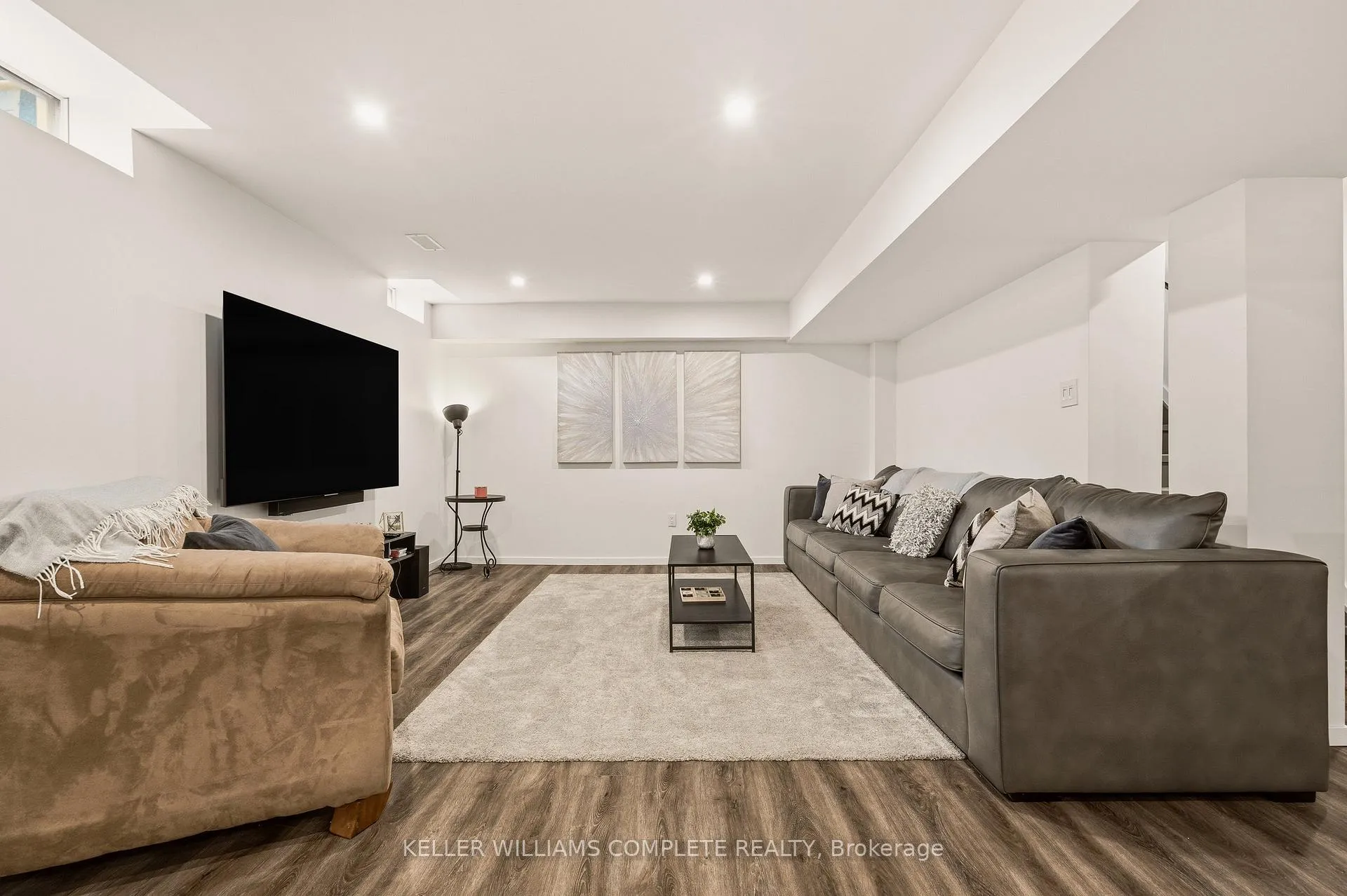 Photo 37 of 42 Yager Drive, Hamilton, Binbrook — HOMEH