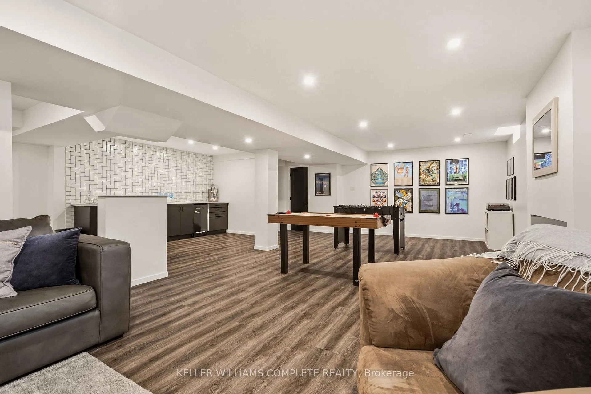 Photo 39 of 42 Yager Drive, Hamilton, Binbrook — HOMEH