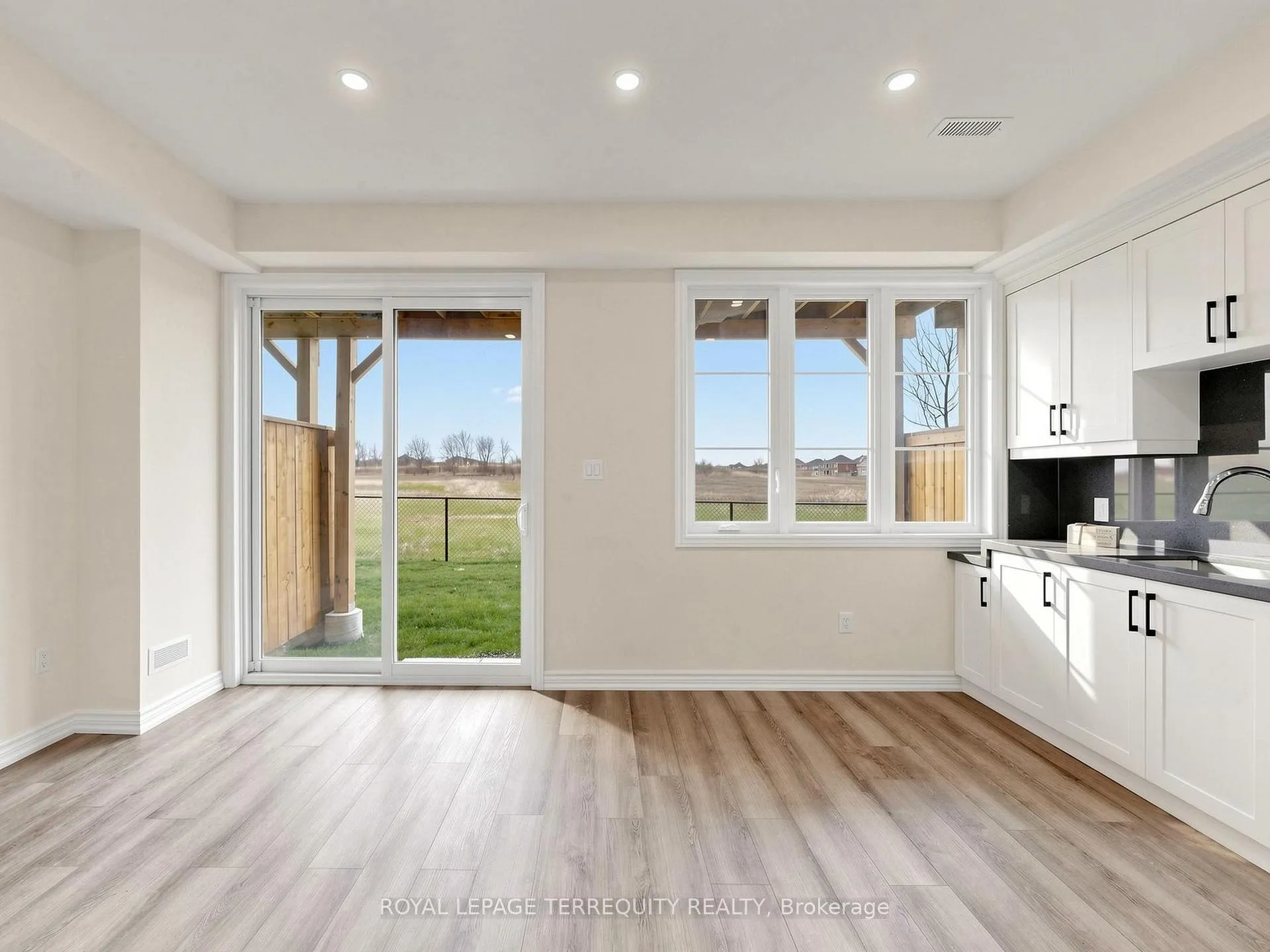 Photo 21 of 293 Swan Park Road, Markham, Greensborough — HOMEH