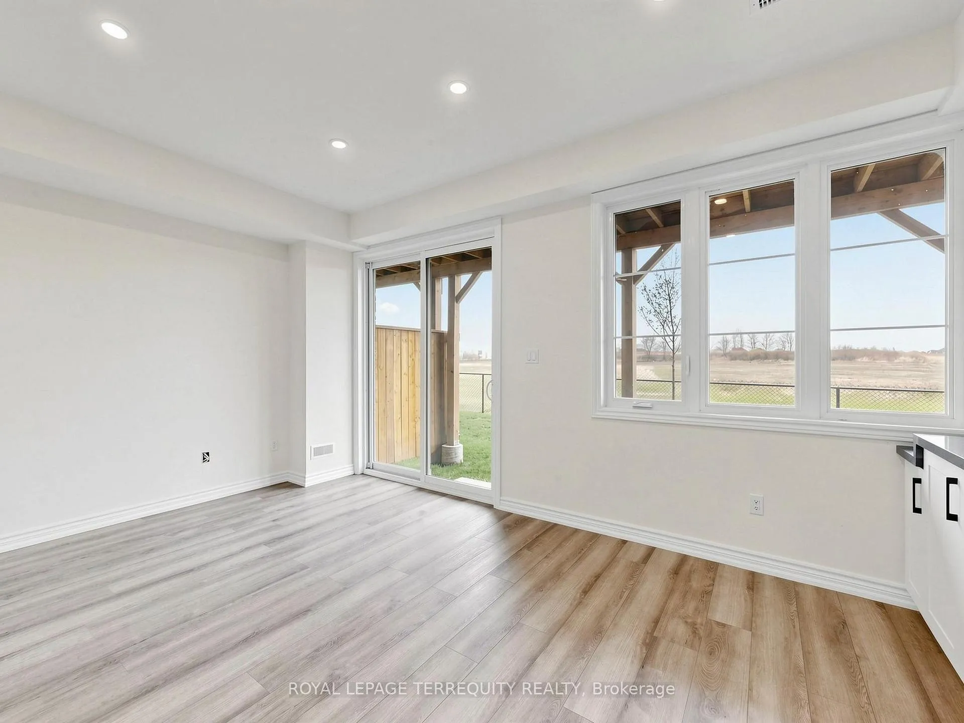 Photo 24 of 293 Swan Park Road, Markham, Greensborough — HOMEH