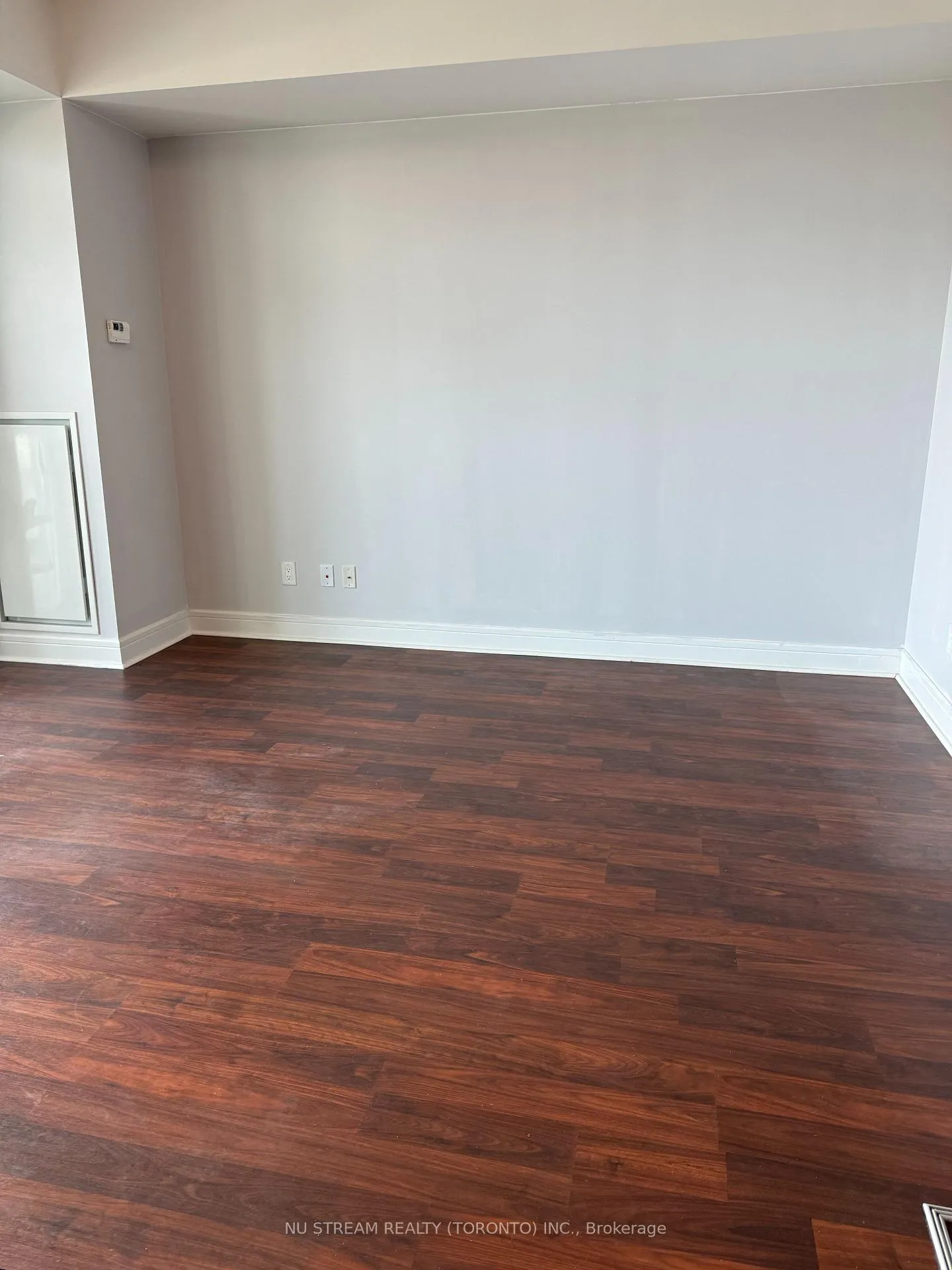 Photo 2 of Unit 708, 35 Brian Peck Crescent, Toronto, Thorncliffe Park — HOMEH