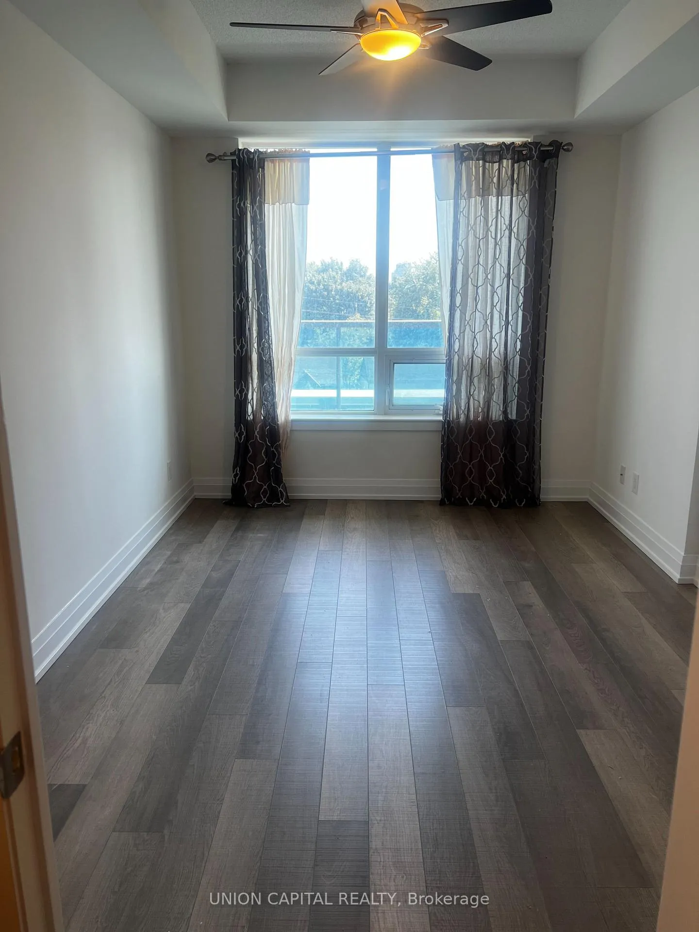 Photo 2 of Unit 420, 7167 Yonge Street, Markham, Grandview — HOMEH