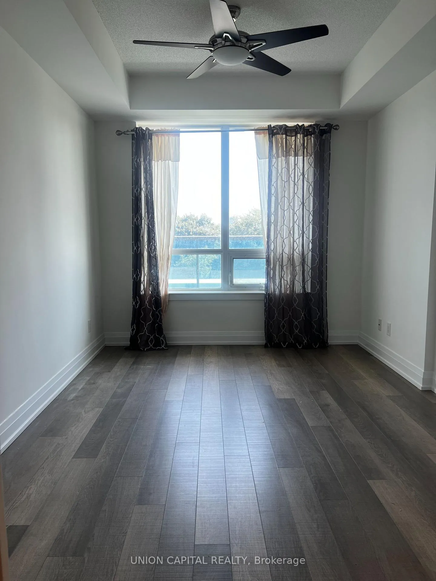 Photo 3 of Unit 420, 7167 Yonge Street, Markham, Grandview — HOMEH