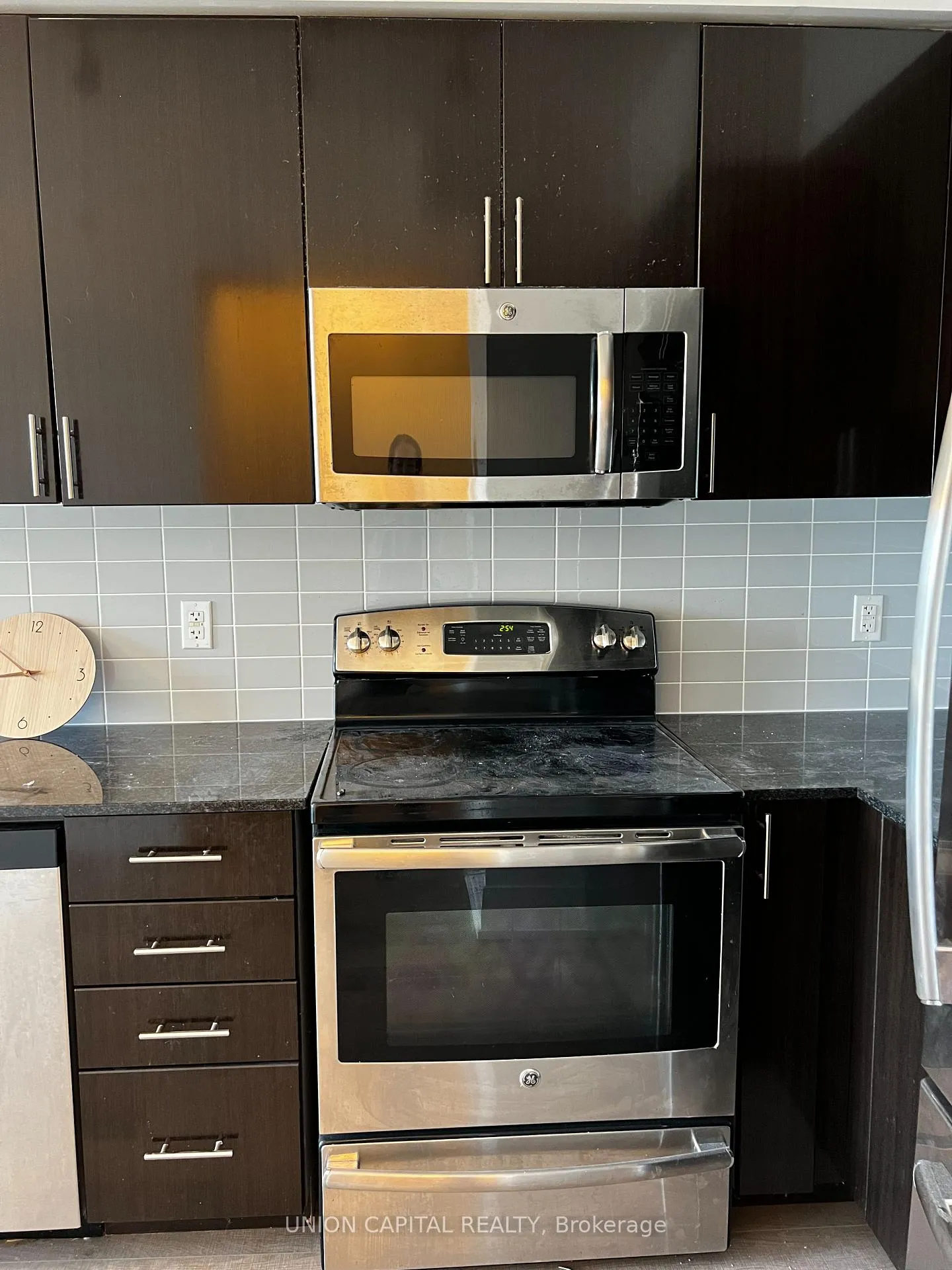 Photo 8 of Unit 420, 7167 Yonge Street, Markham, Grandview — HOMEH