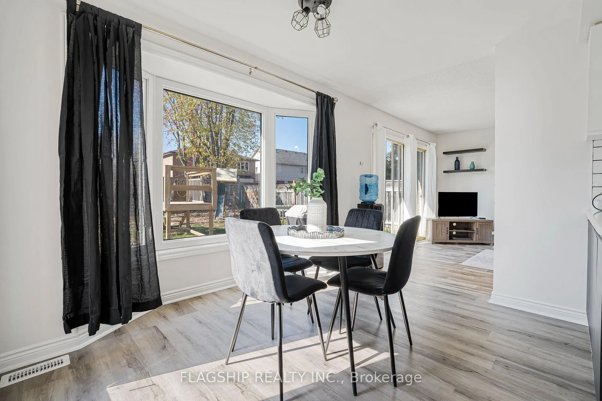 Photo 10 of 54 George Reynolds Drive, Clarington, Courtice — HOMEH