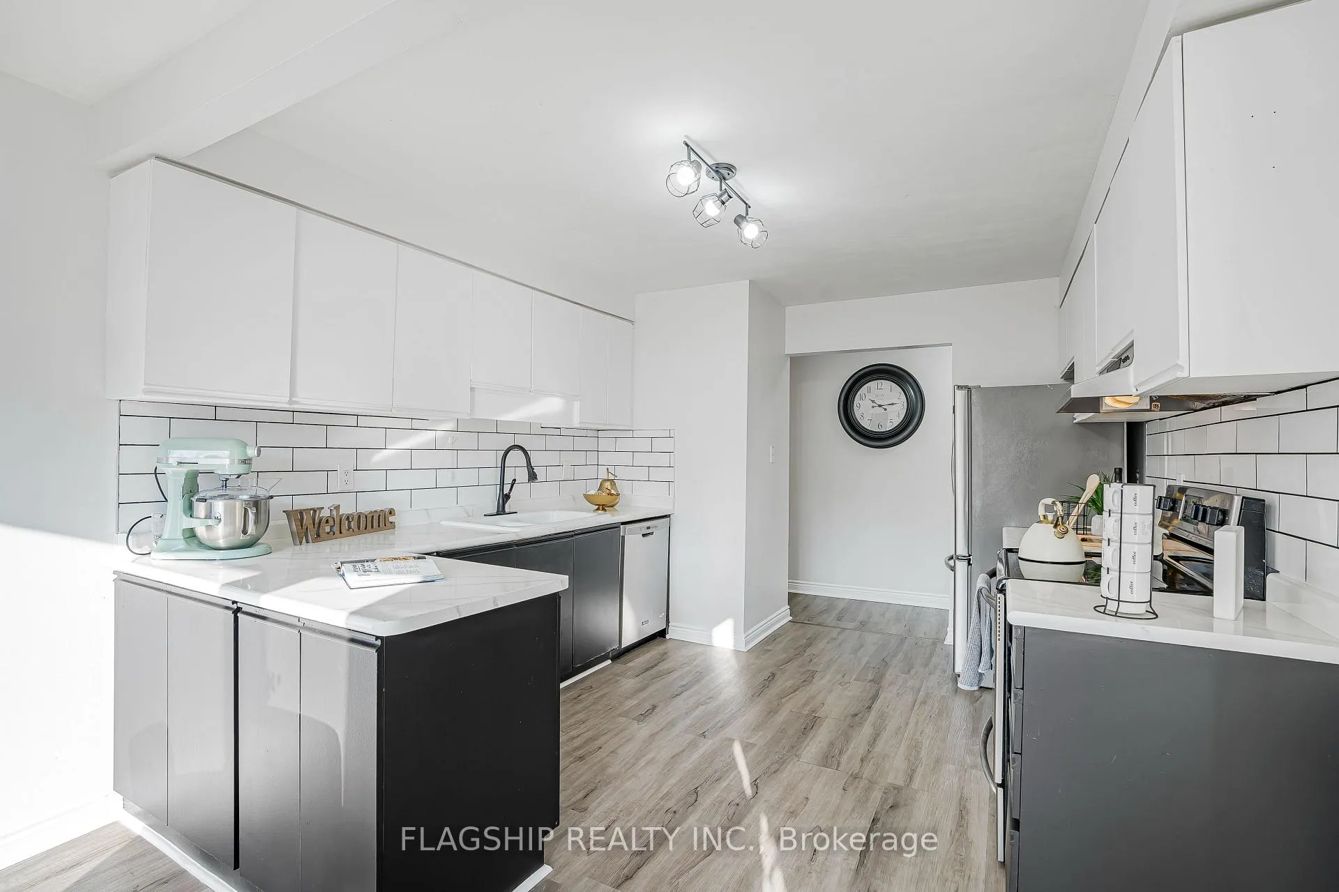 Photo 11 of 54 George Reynolds Drive, Clarington, Courtice — HOMEH