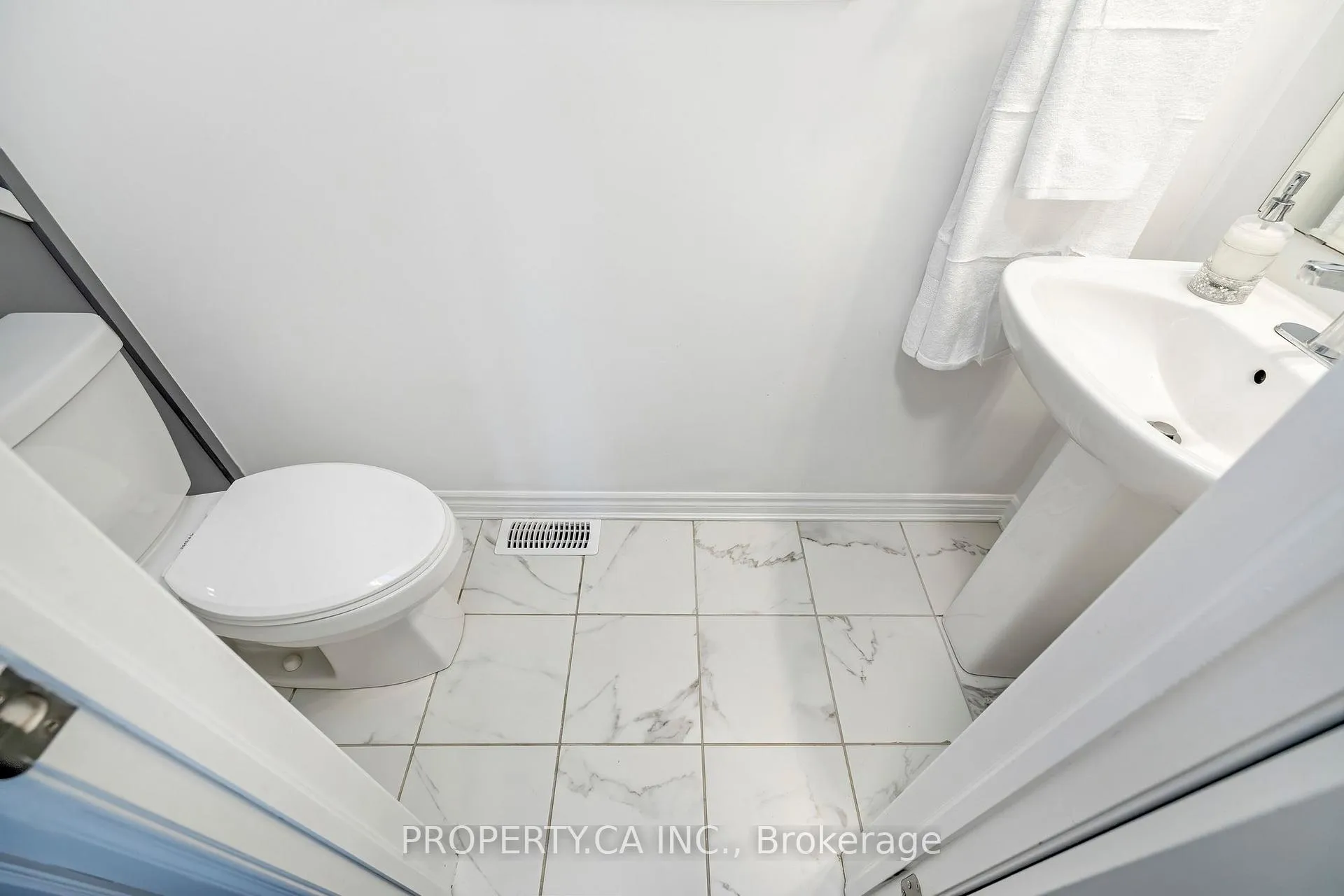 Photo 23 of 568 Boyd Lane, Milton, Walker — HOMEH