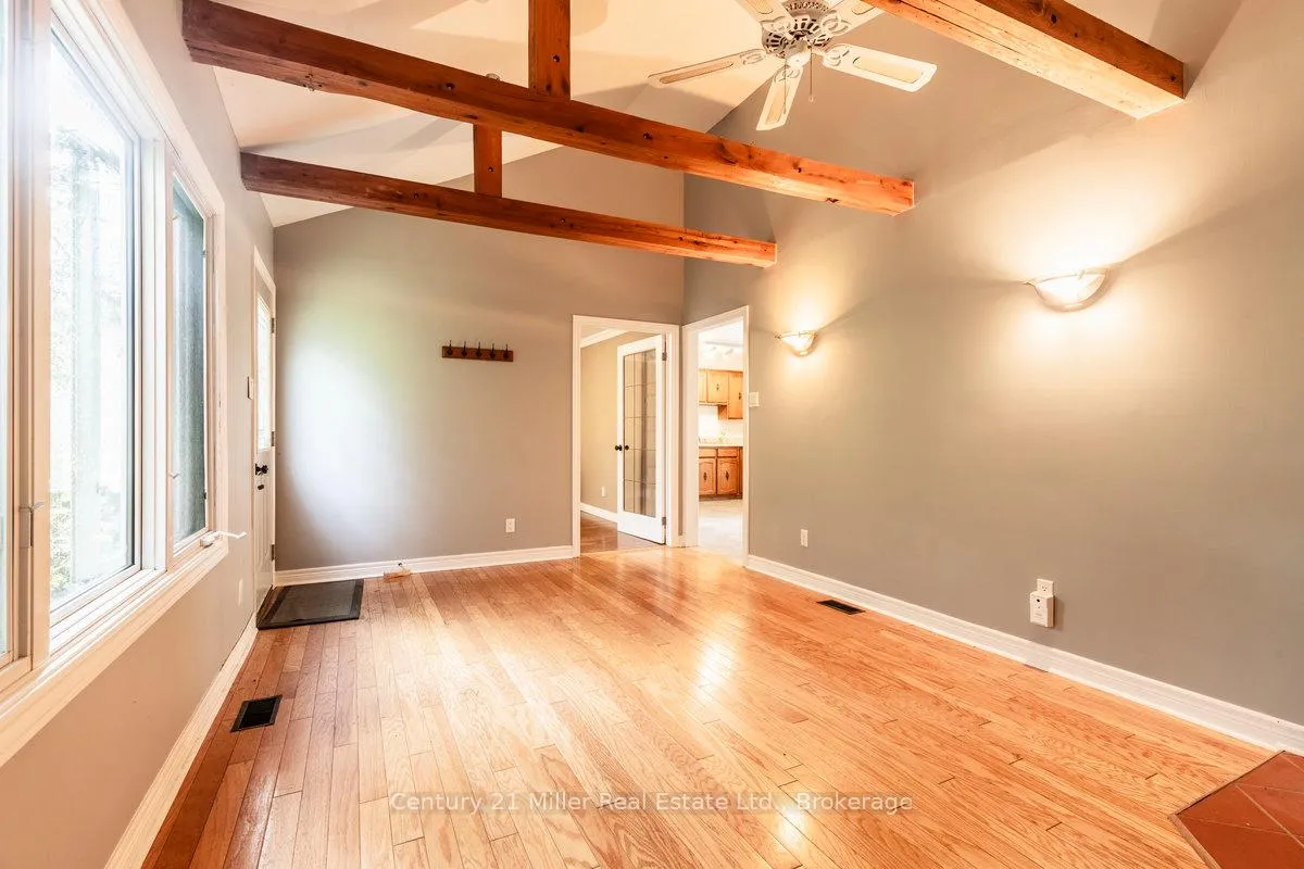 Photo 10 of 15836 Airport Road, Caledon, Caledon East — HOMEH