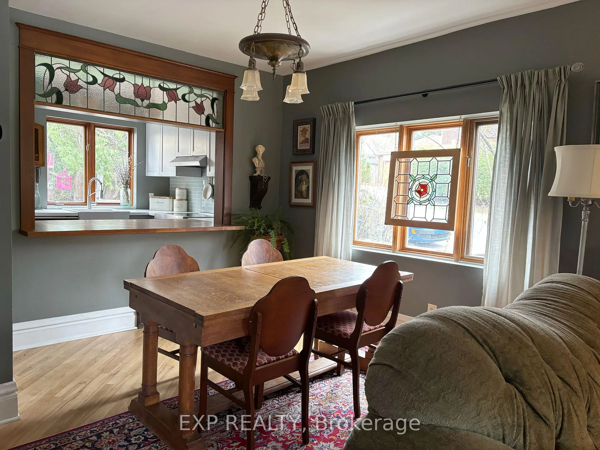 Photo 7 of 145 Blackburn Avenue, Ottawa, Sandy Hill — HOMEH