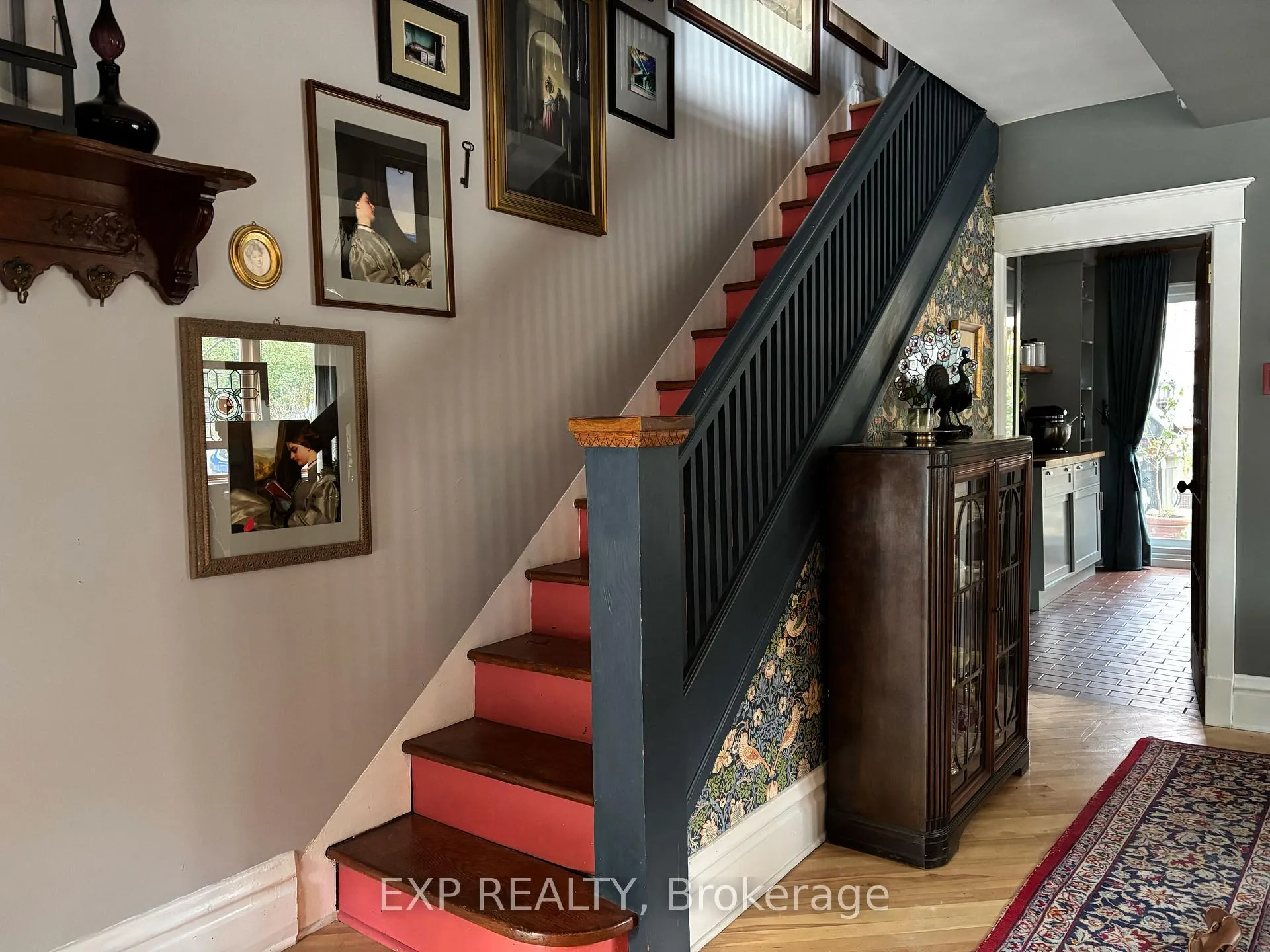 Photo 9 of 145 Blackburn Avenue, Ottawa, Sandy Hill — HOMEH