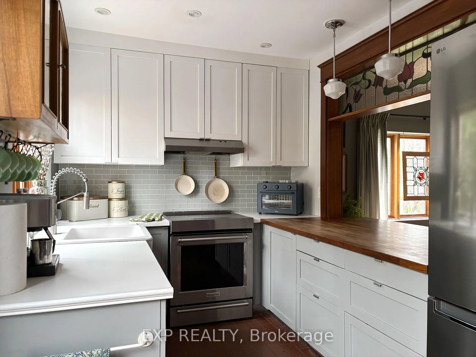 Photo 10 of 145 Blackburn Avenue, Ottawa, Sandy Hill — HOMEH