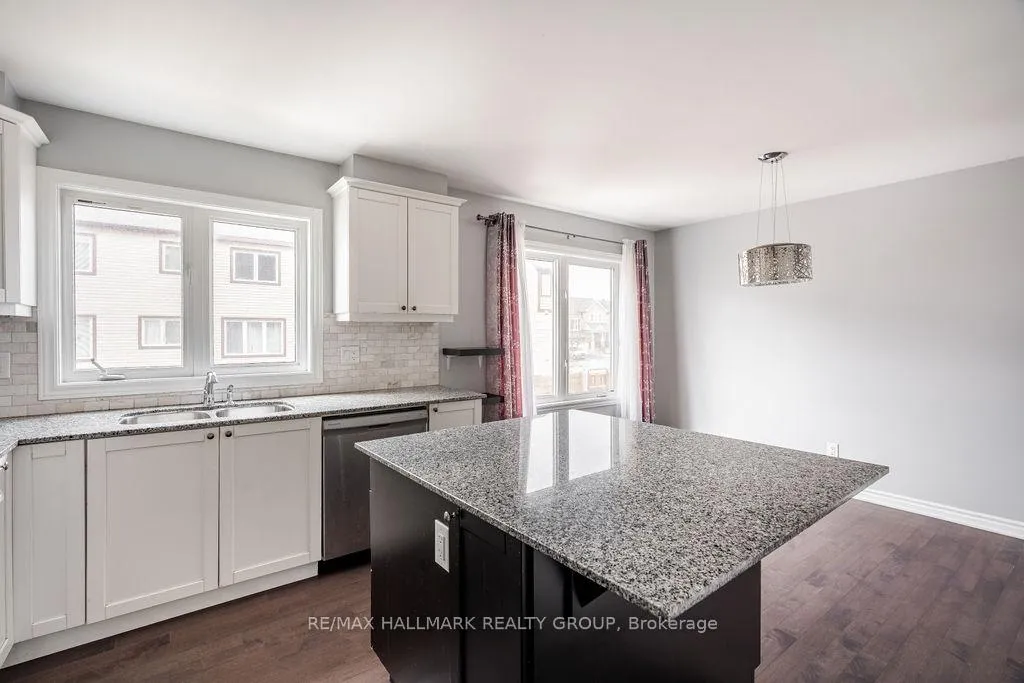 Photo 12 of 502 Coldwater Crescent, Ottawa, Kanata - Emerald Meadows/Trailwest — HOMEH