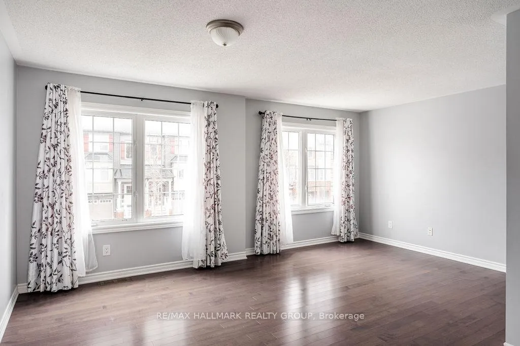 Photo 15 of 502 Coldwater Crescent, Ottawa, Kanata - Emerald Meadows/Trailwest — HOMEH