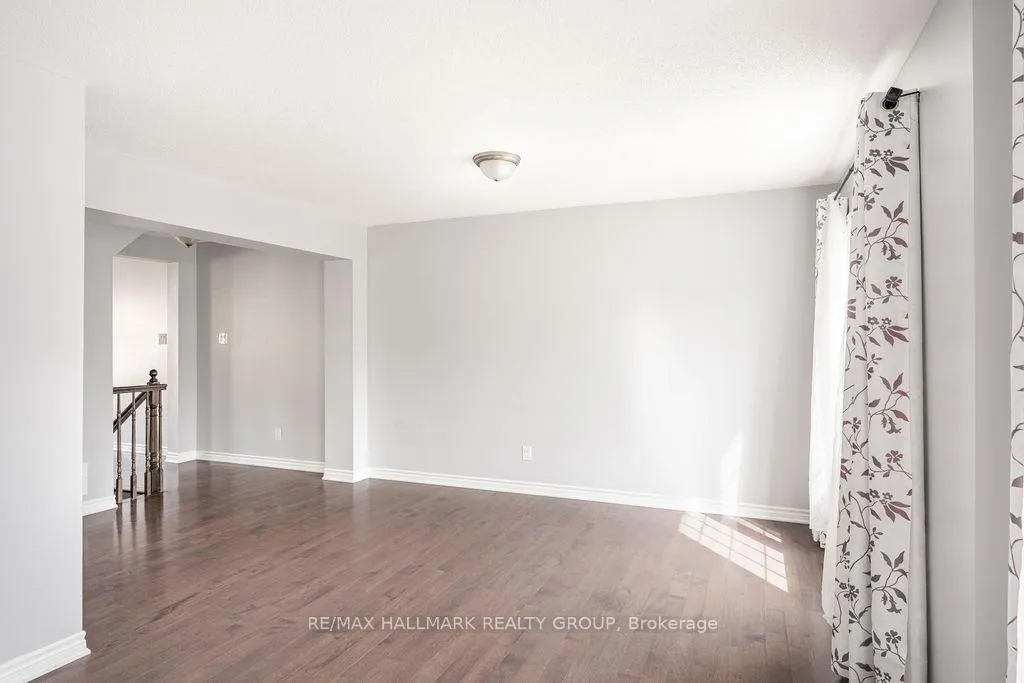 Photo 17 of 502 Coldwater Crescent, Ottawa, Kanata - Emerald Meadows/Trailwest — HOMEH