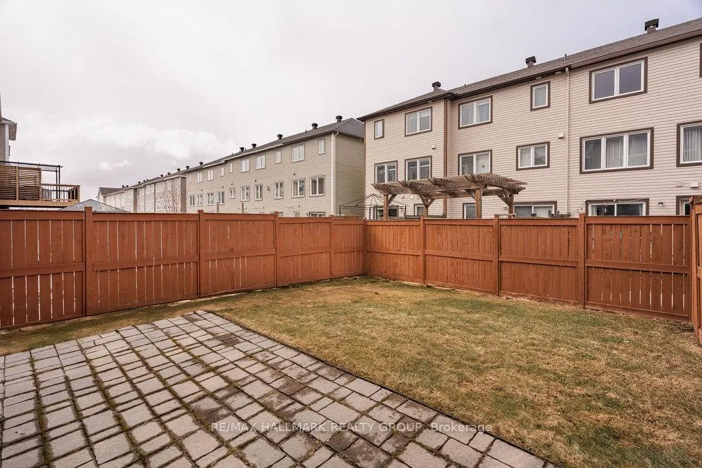 Photo 39 of 502 Coldwater Crescent, Ottawa, Kanata - Emerald Meadows/Trailwest — HOMEH