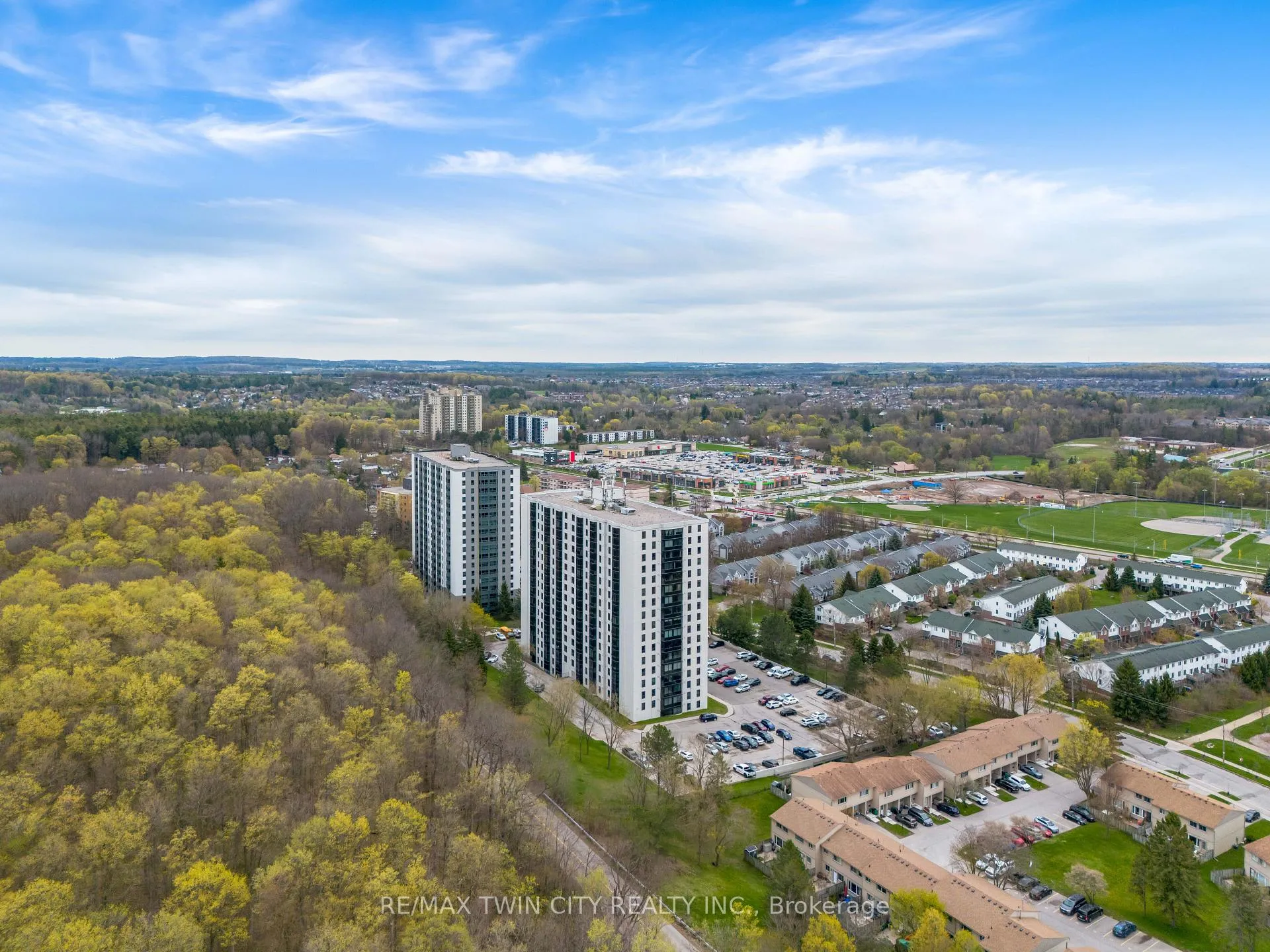 Photo 12 of Unit 502, 35 Green Valley Drive, Kitchener, Pioneer Park — HOMEH