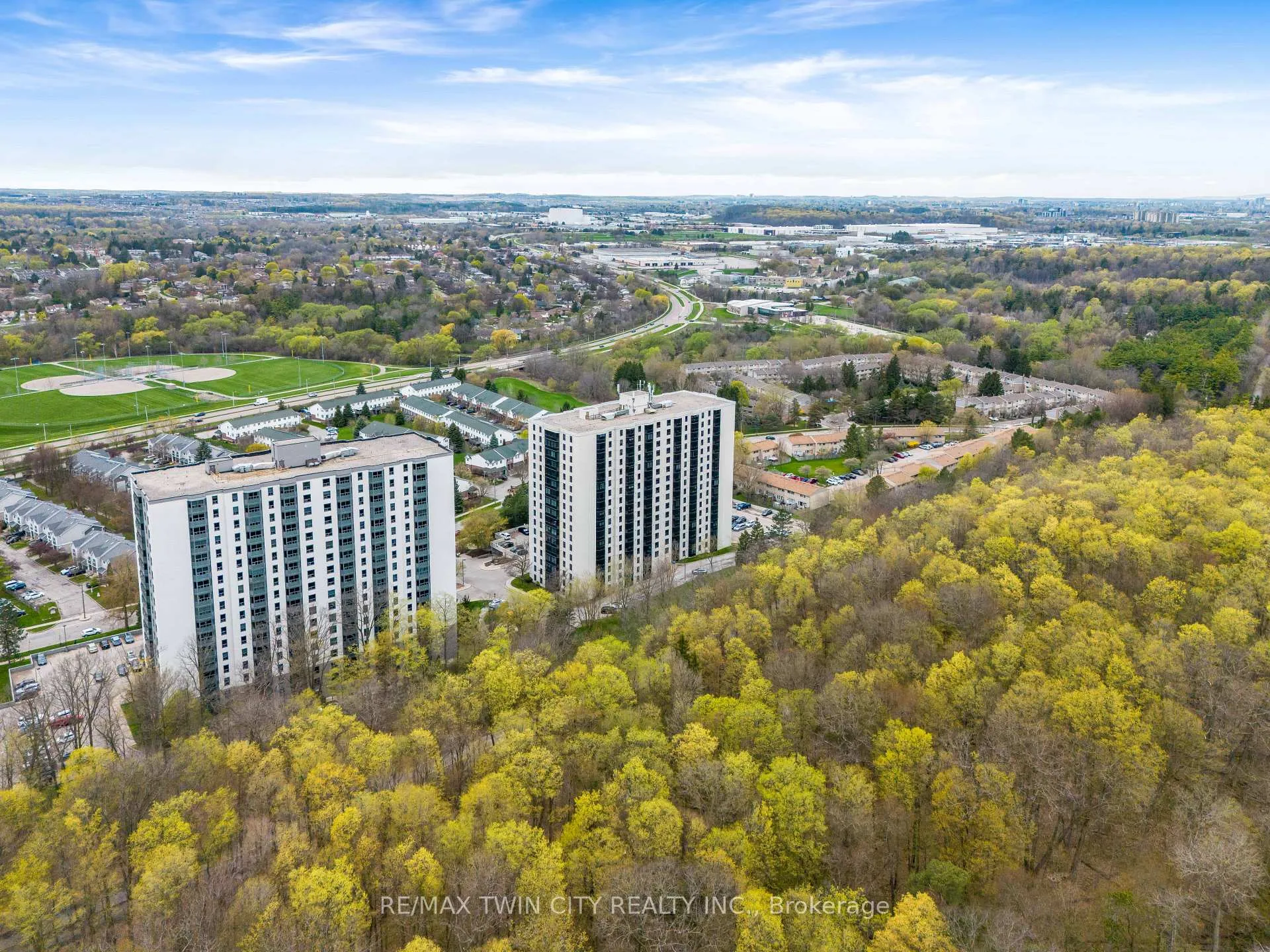 Photo 14 of Unit 502, 35 Green Valley Drive, Kitchener, Pioneer Park — HOMEH