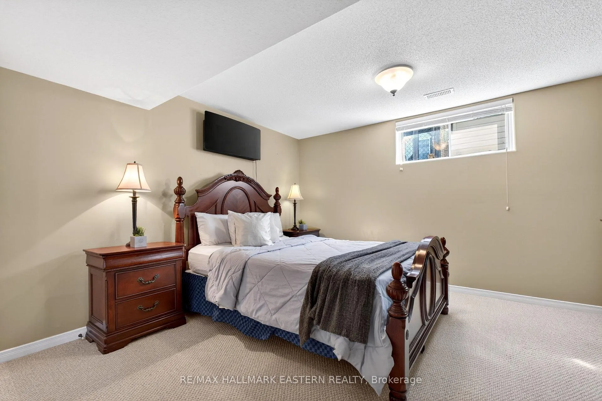 Photo 28 of 582 Clancy Crescent, Peterborough, Otonabee Ward 1 — HOMEH