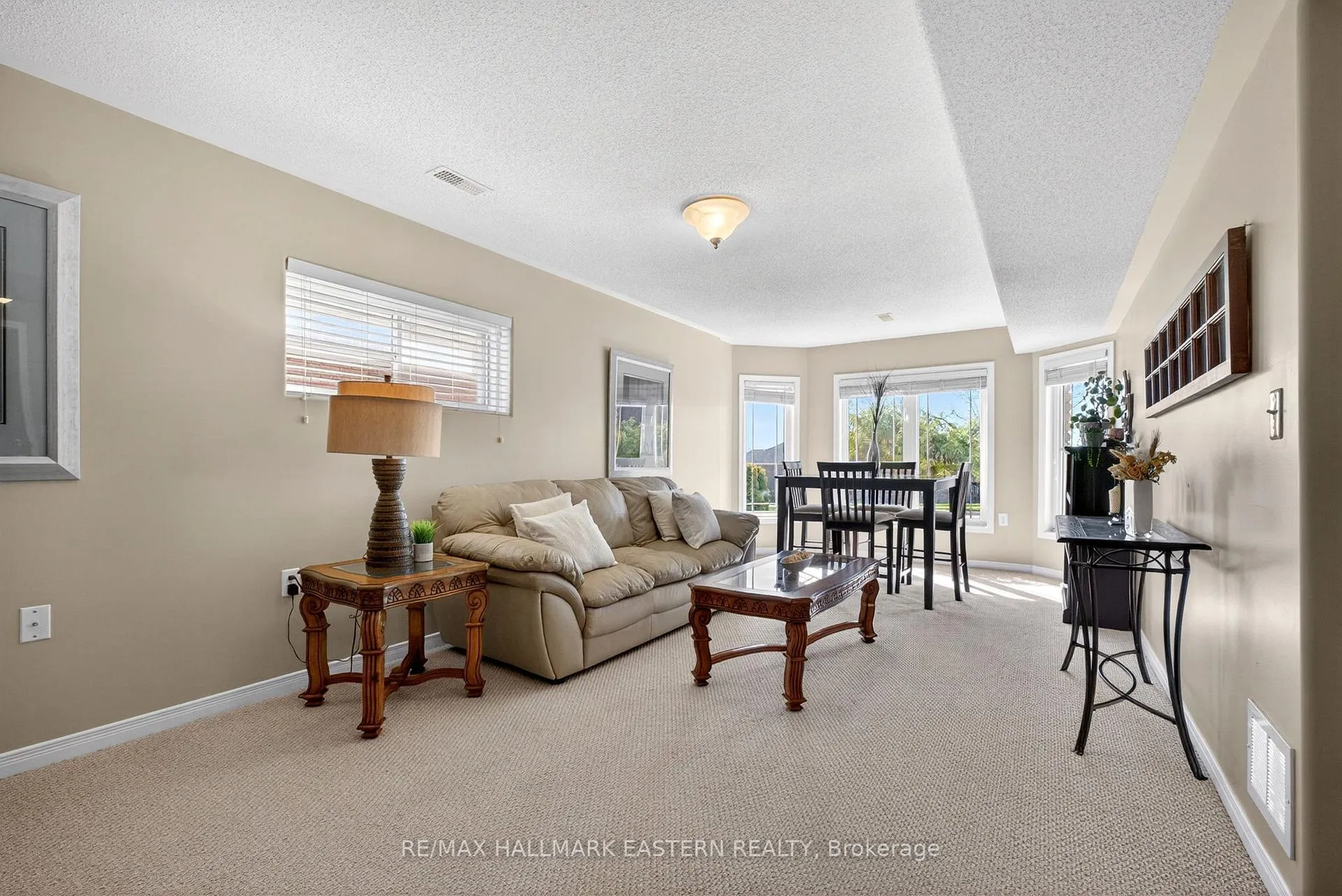 Photo 32 of 582 Clancy Crescent, Peterborough, Otonabee Ward 1 — HOMEH