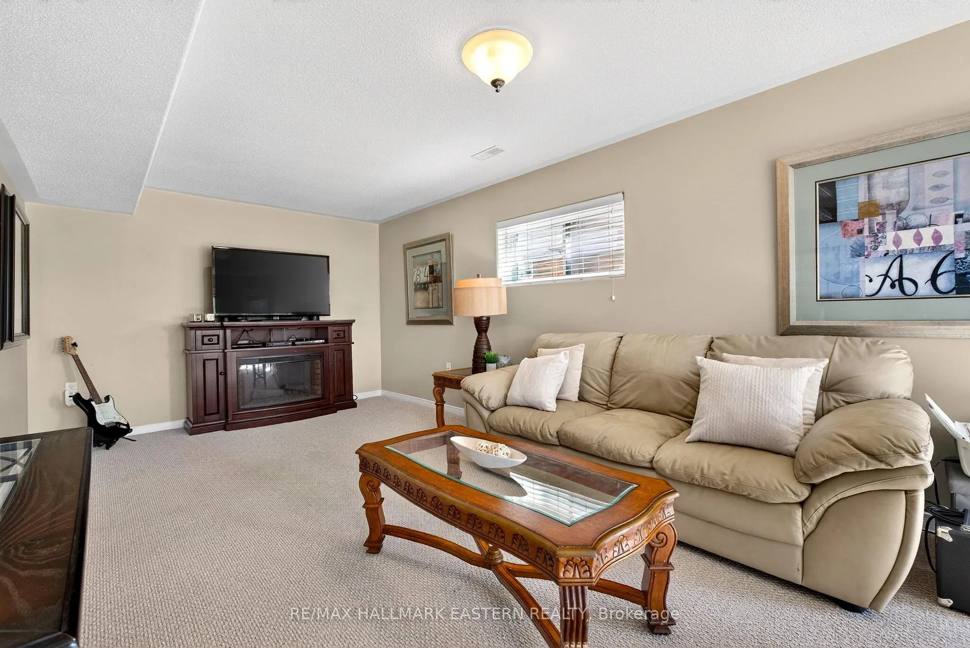 Photo 33 of 582 Clancy Crescent, Peterborough, Otonabee Ward 1 — HOMEH