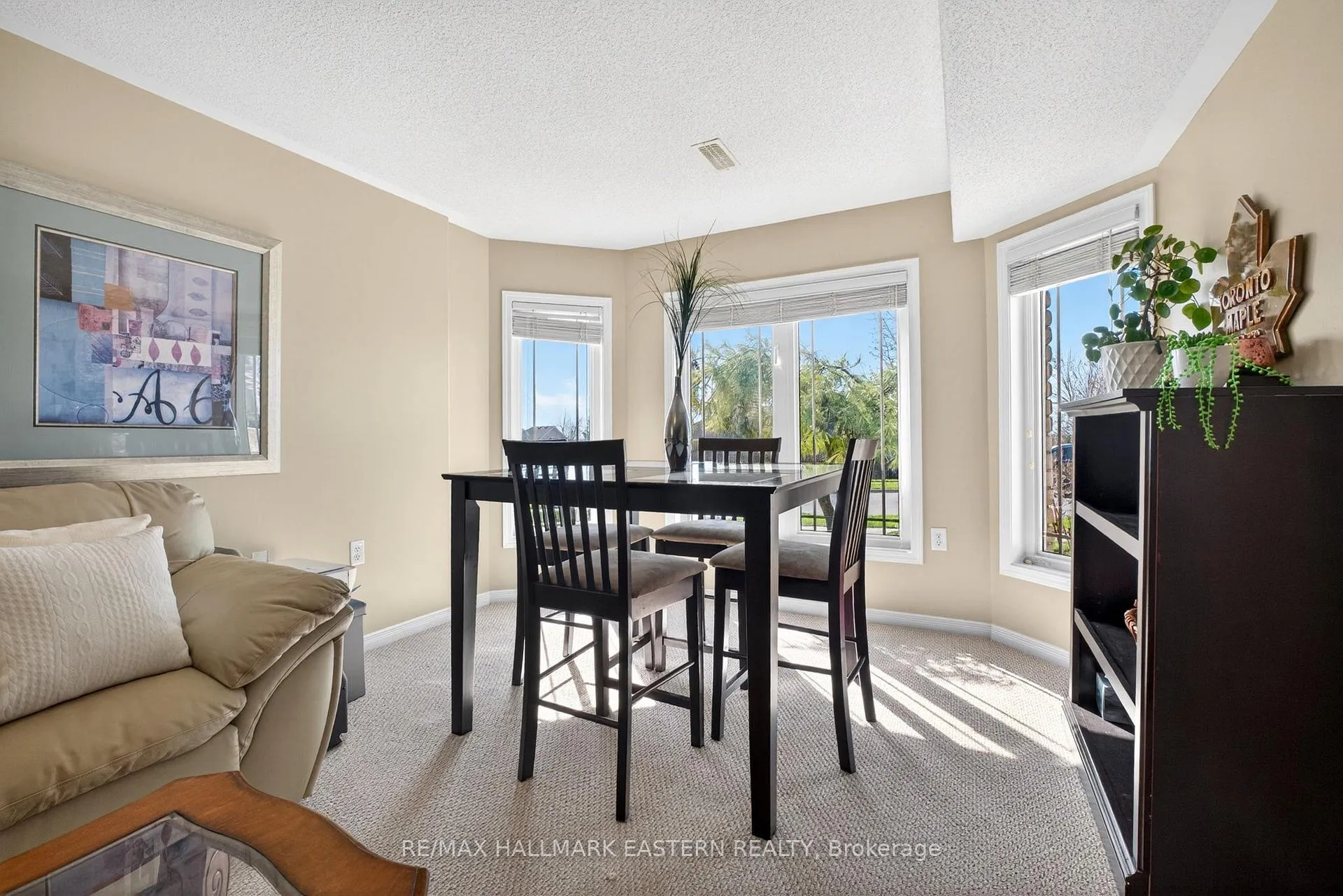 Photo 34 of 582 Clancy Crescent, Peterborough, Otonabee Ward 1 — HOMEH